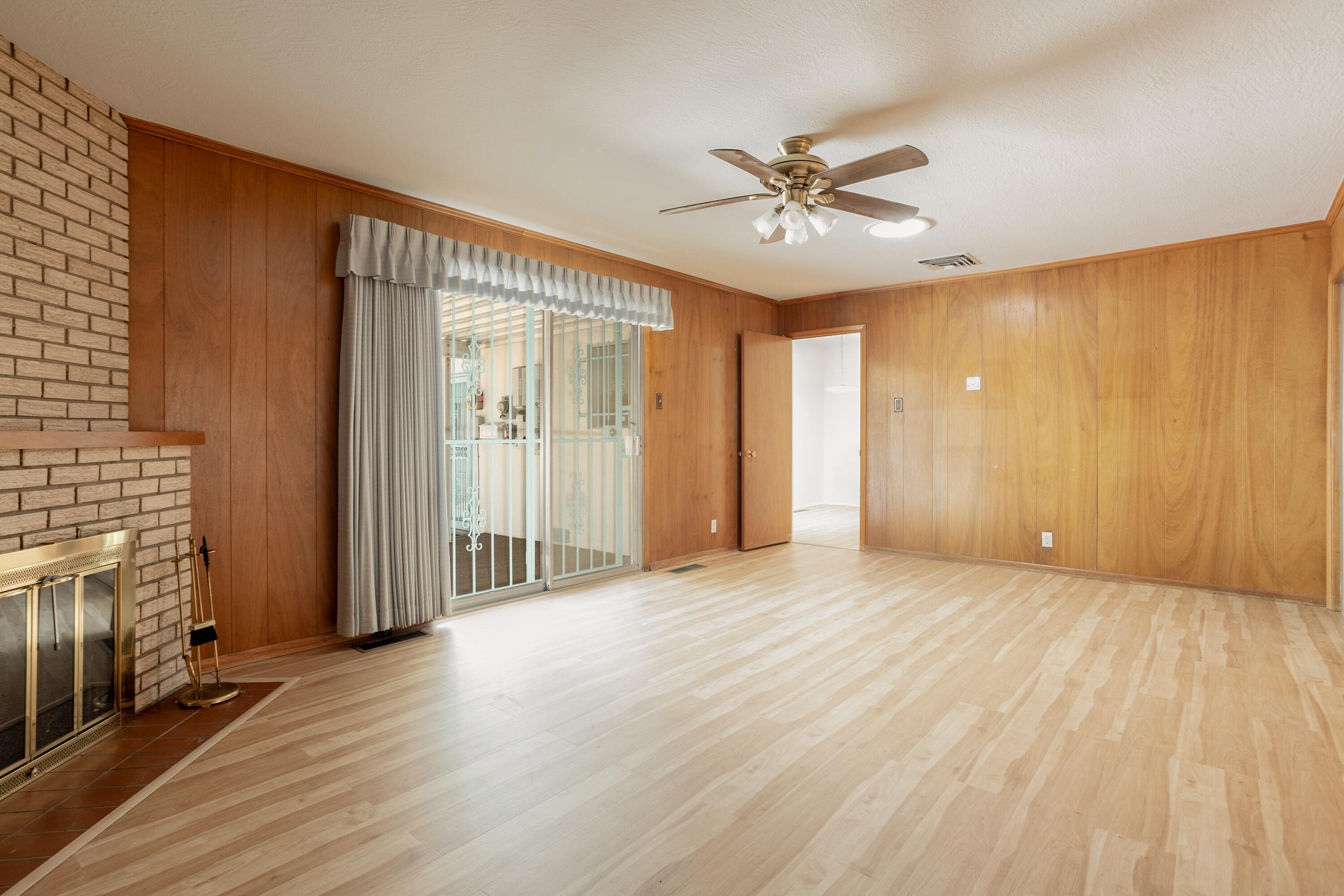 1101 Glorieta Street NE
