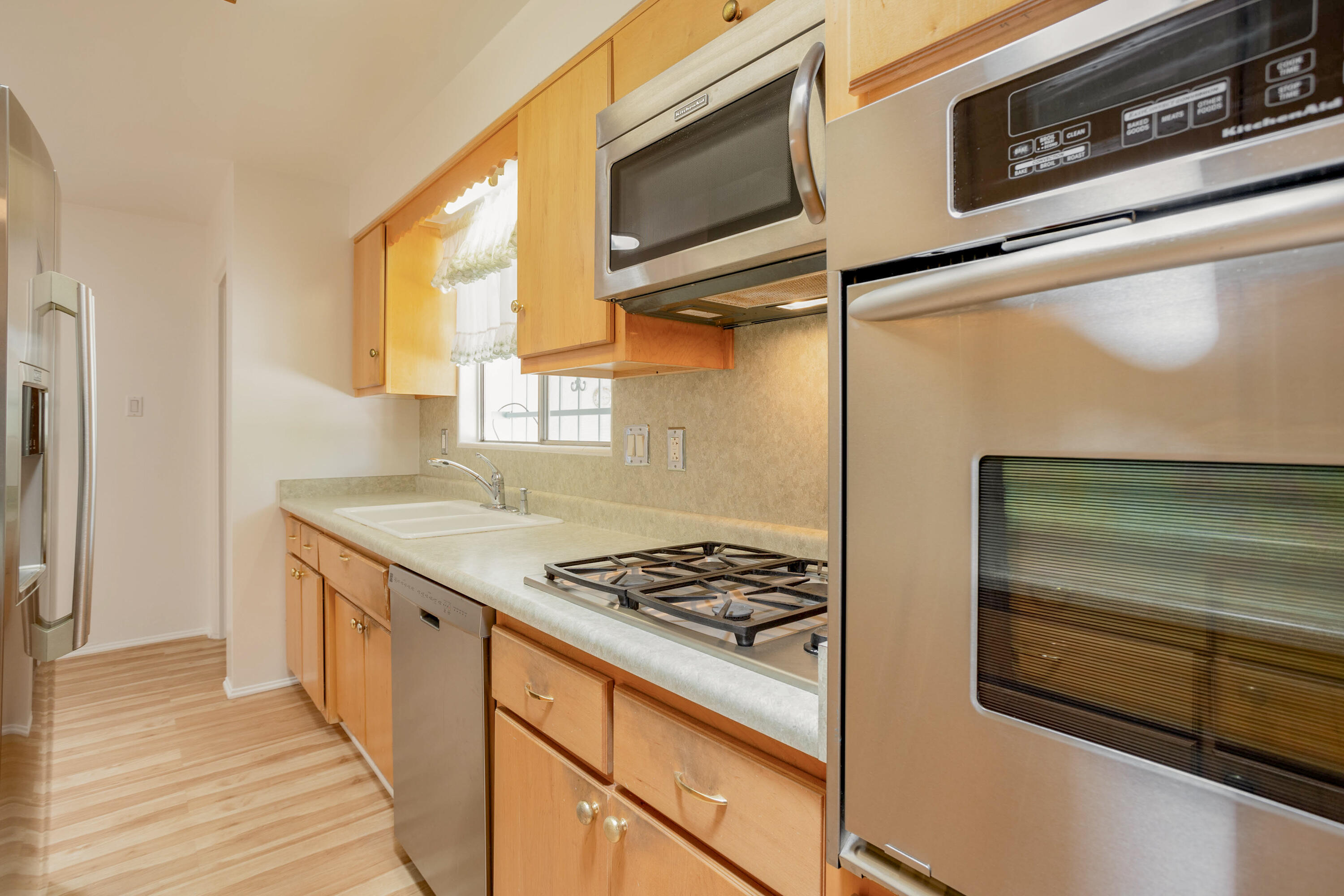 1101 Glorieta Street NE