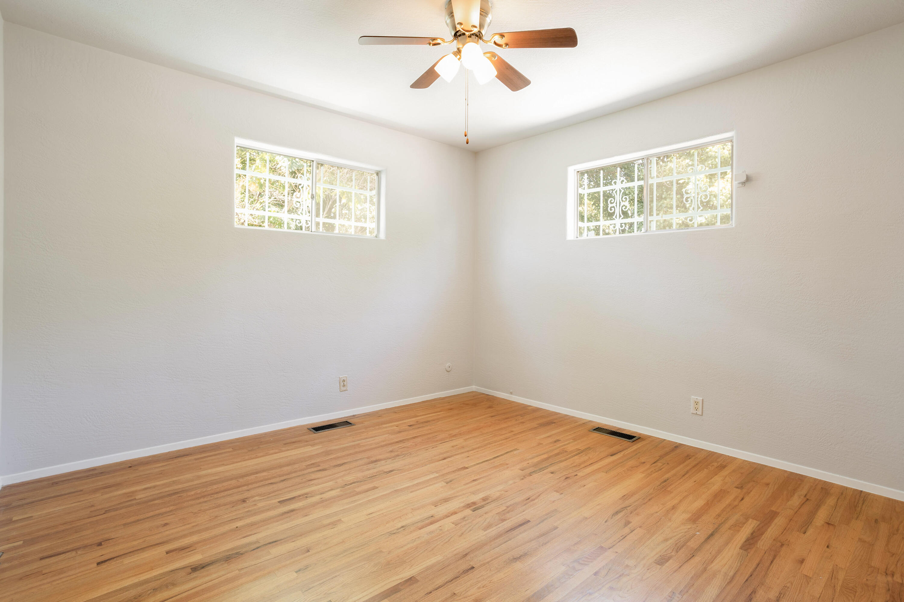 1101 Glorieta Street NE