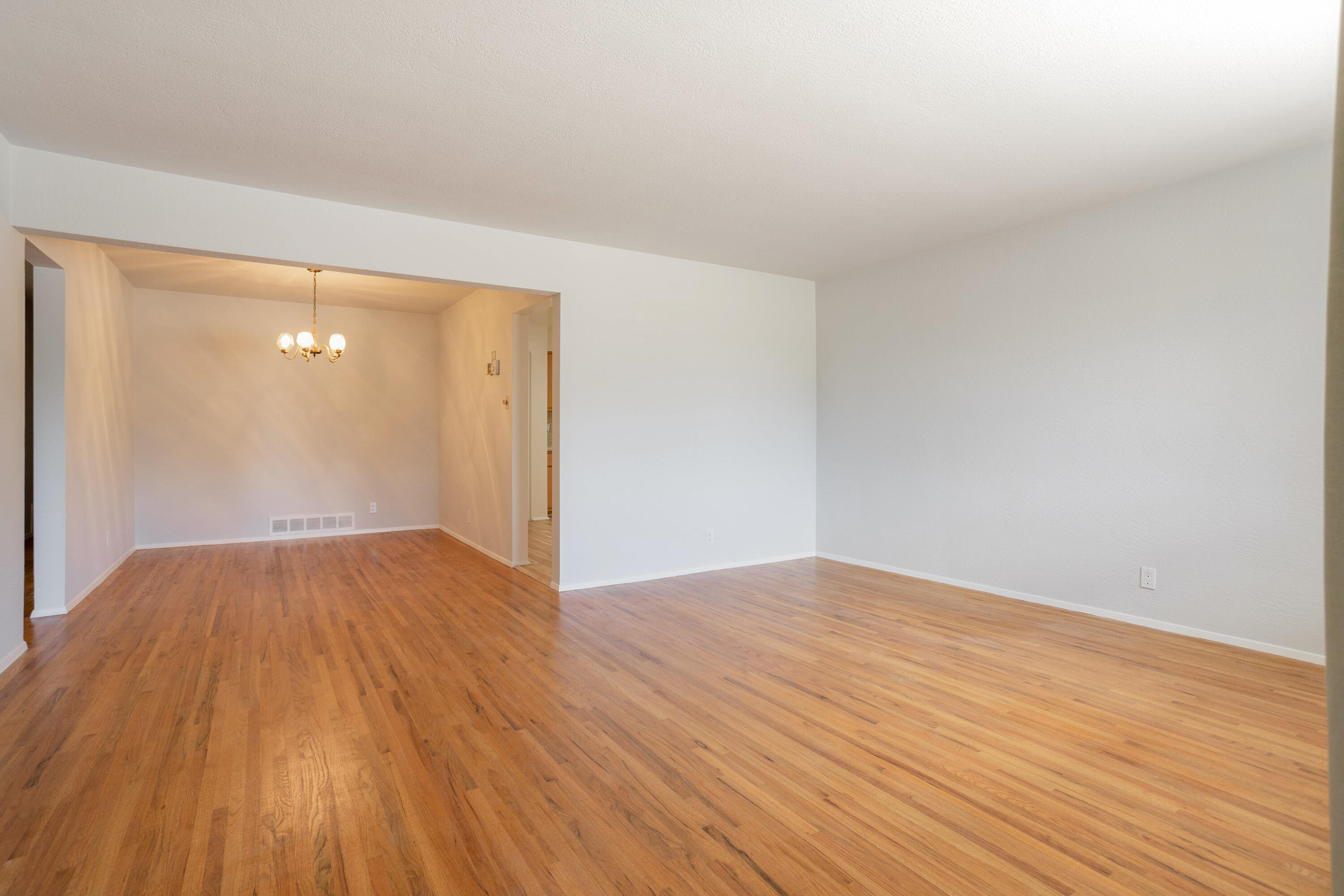 1101 Glorieta Street NE