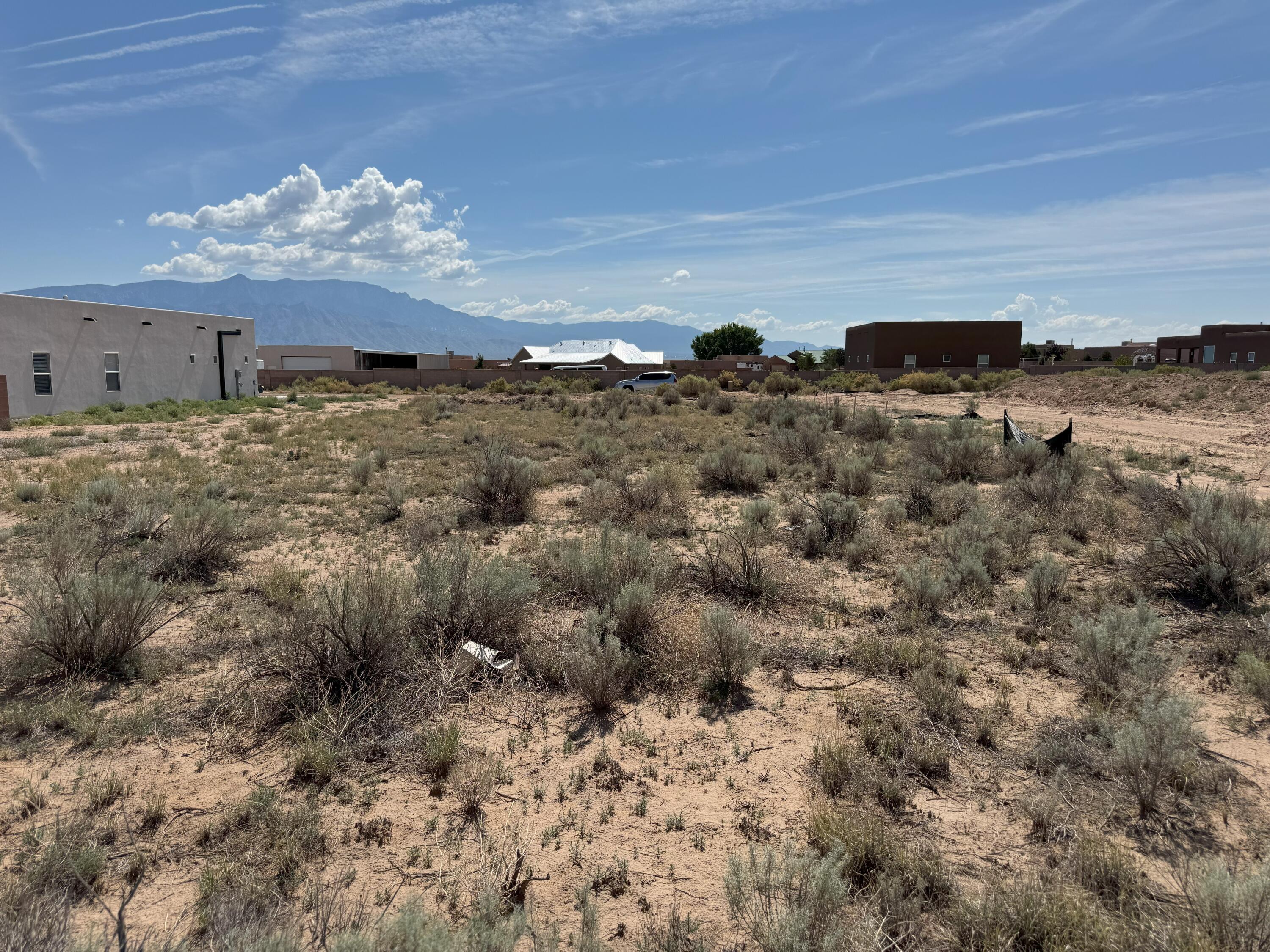 2021 Eucalyptus Rd NE