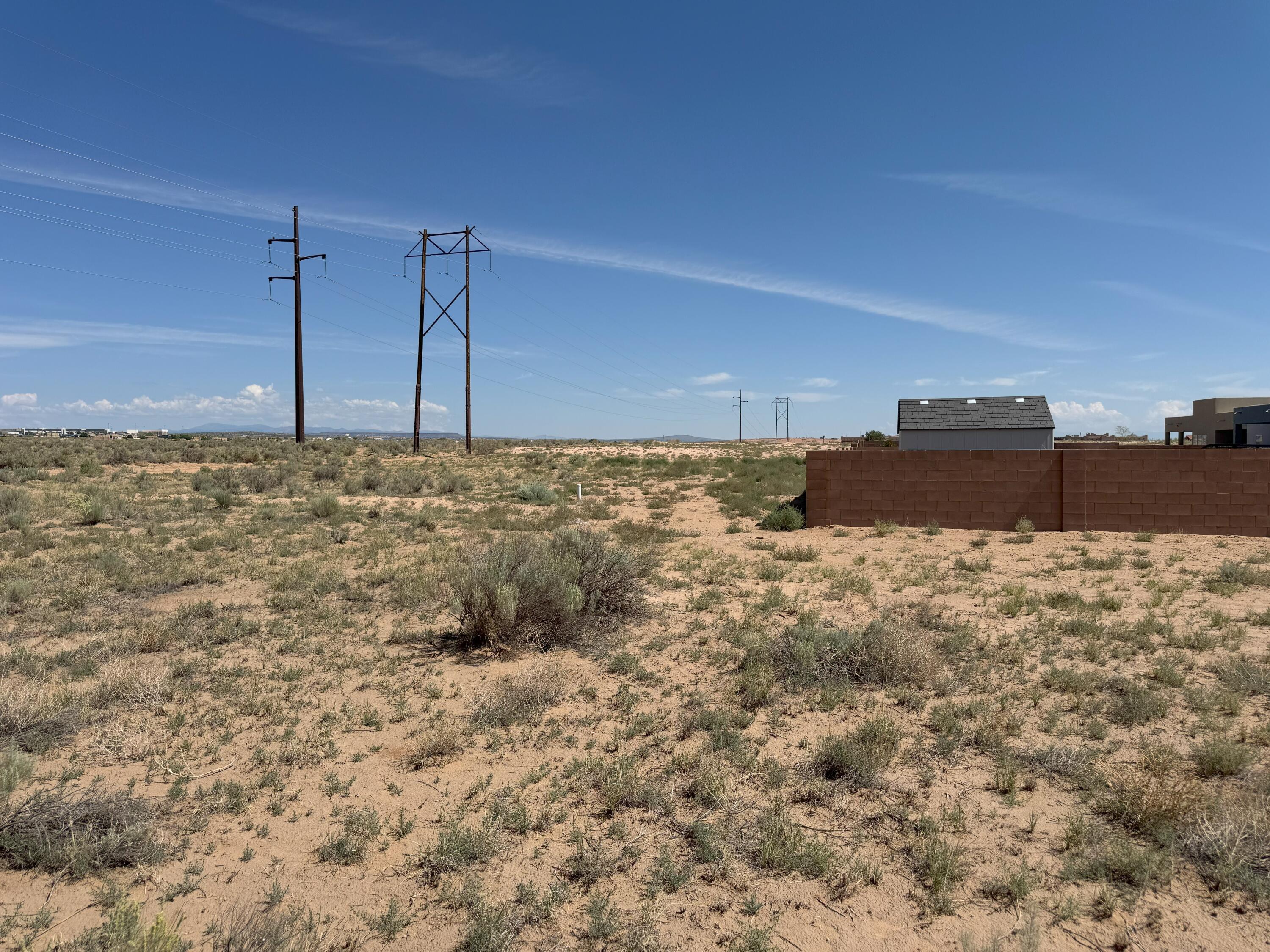 2021 Eucalyptus Rd NE