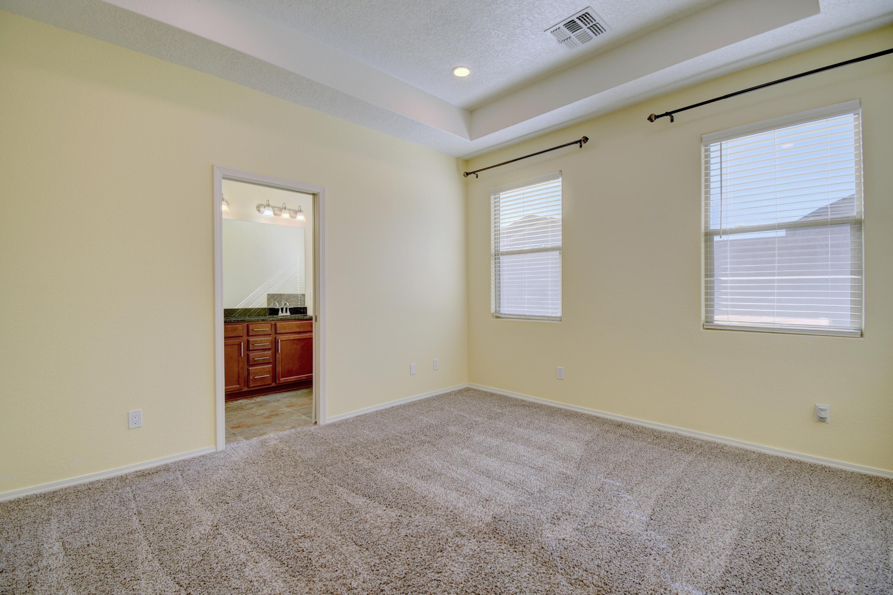 4381 Golden Eagle Loop NE