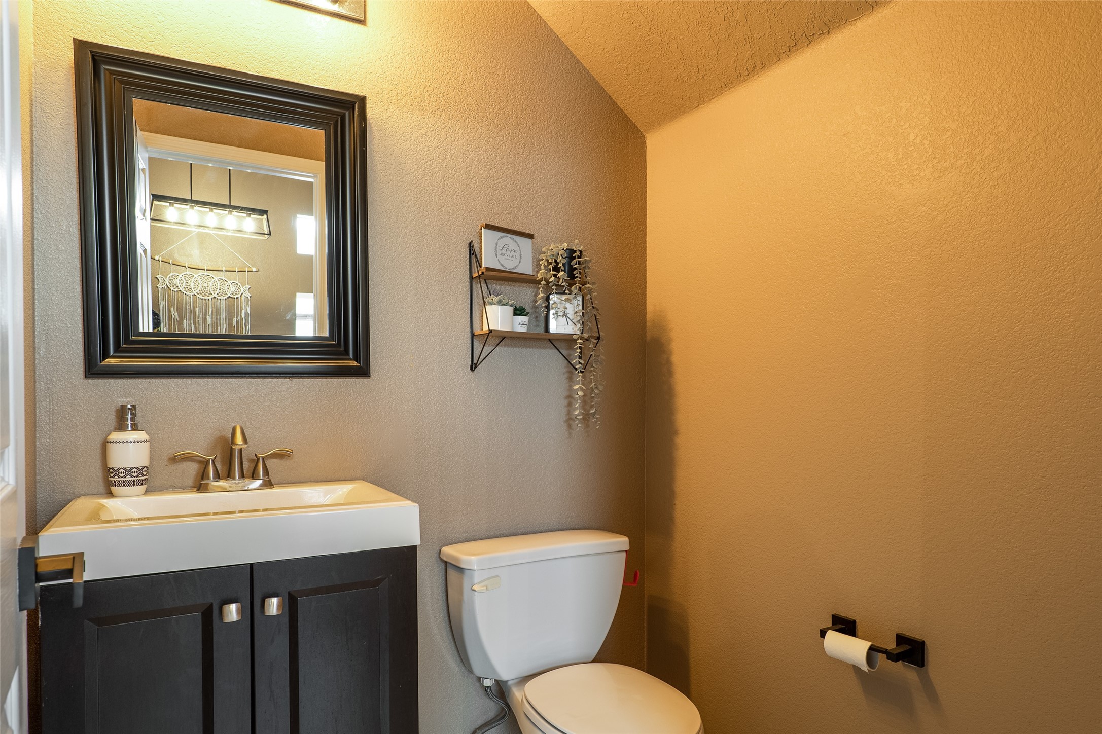 5423 Reserve Court