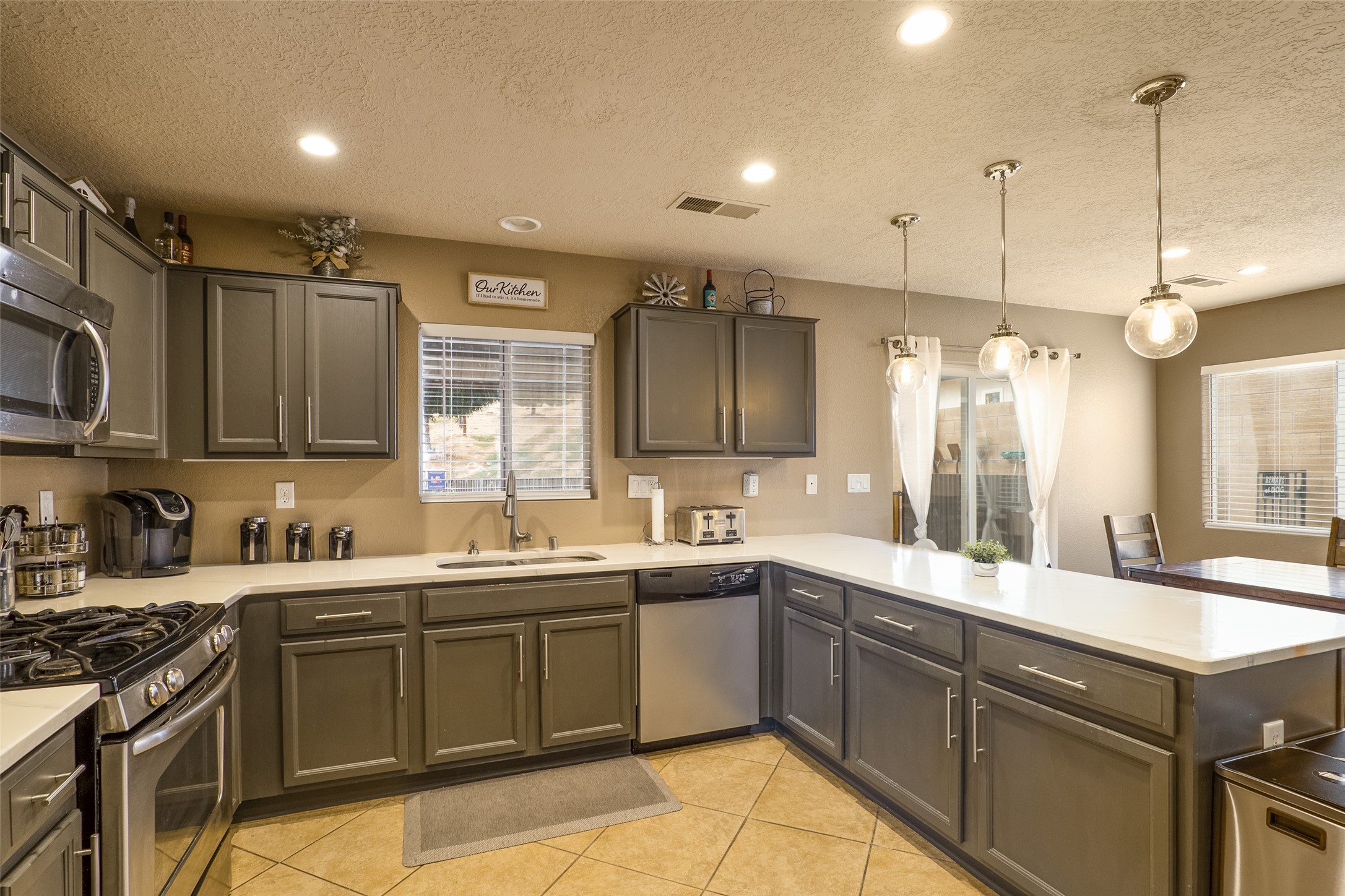 5423 Reserve Court