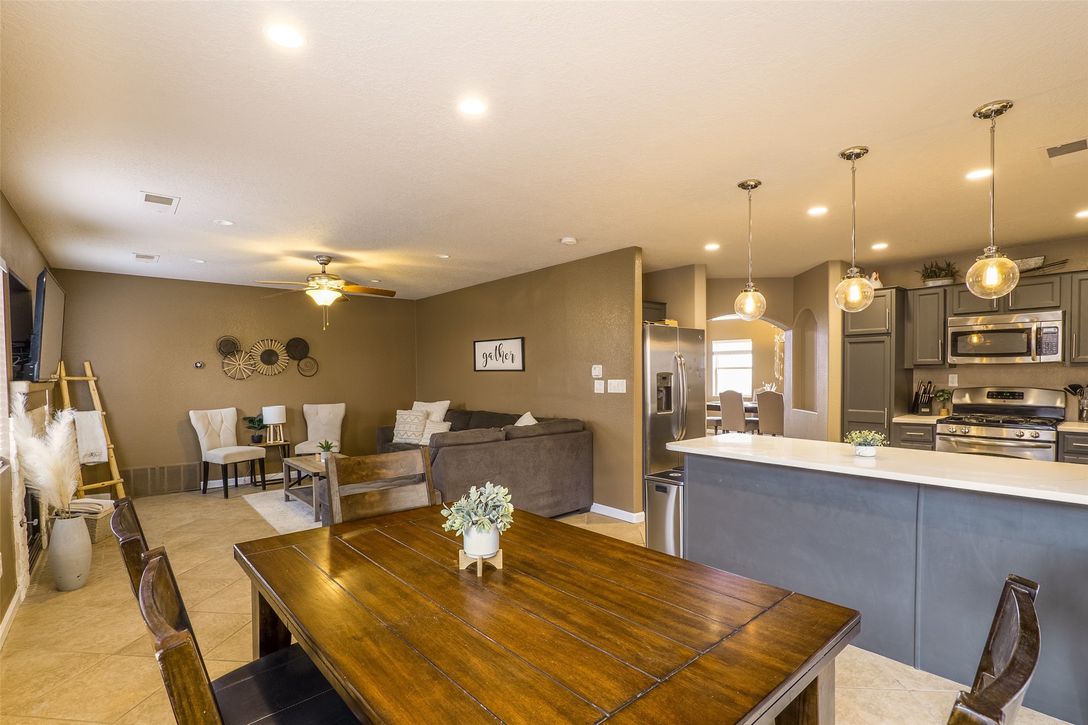 5423 Reserve Court