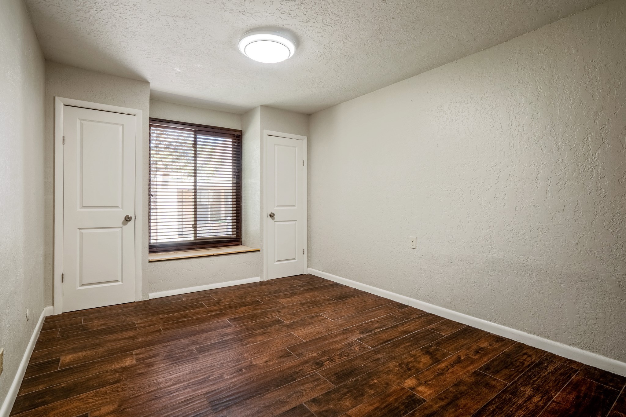 320 Artist Road 19
