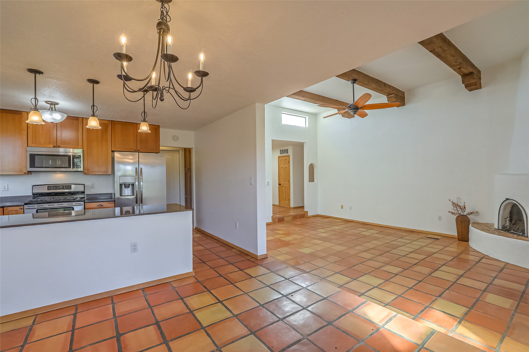 2144 Candelero