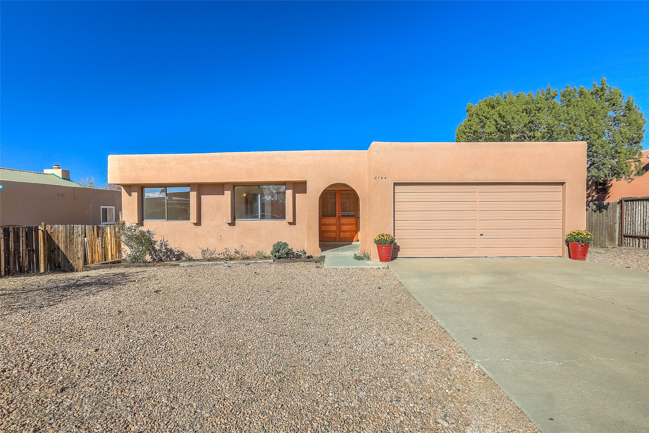2144 Candelero
