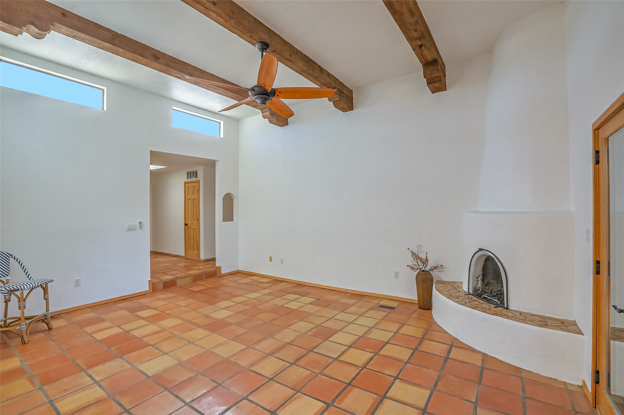 2144 Candelero