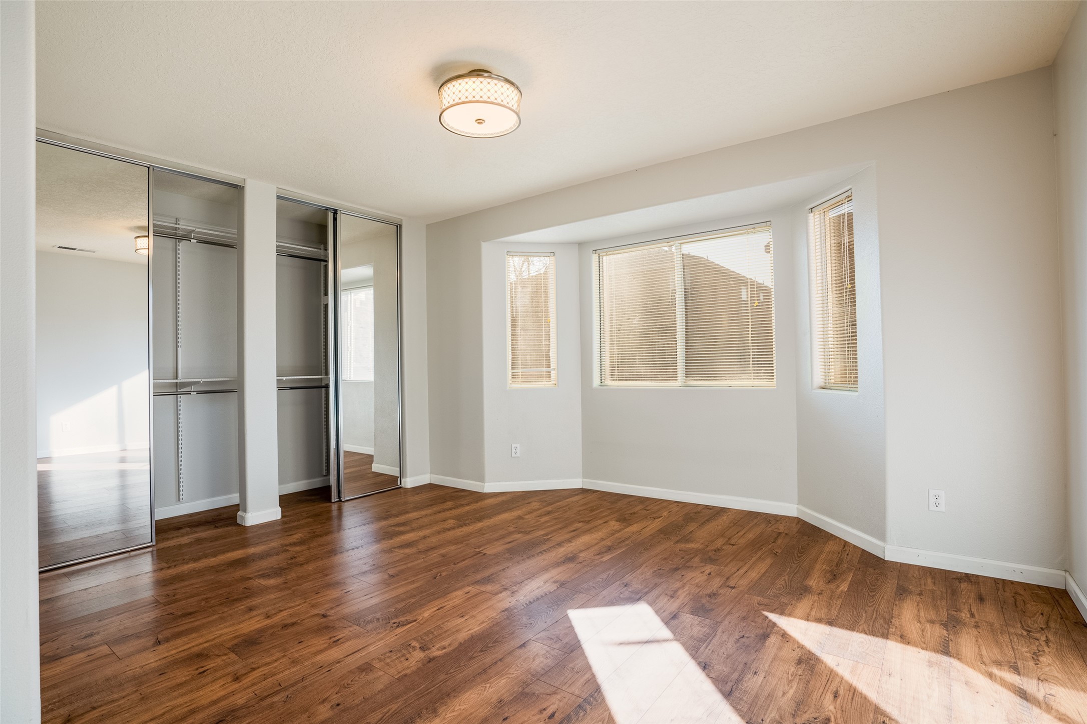 7716 Woodstar Avenue NW