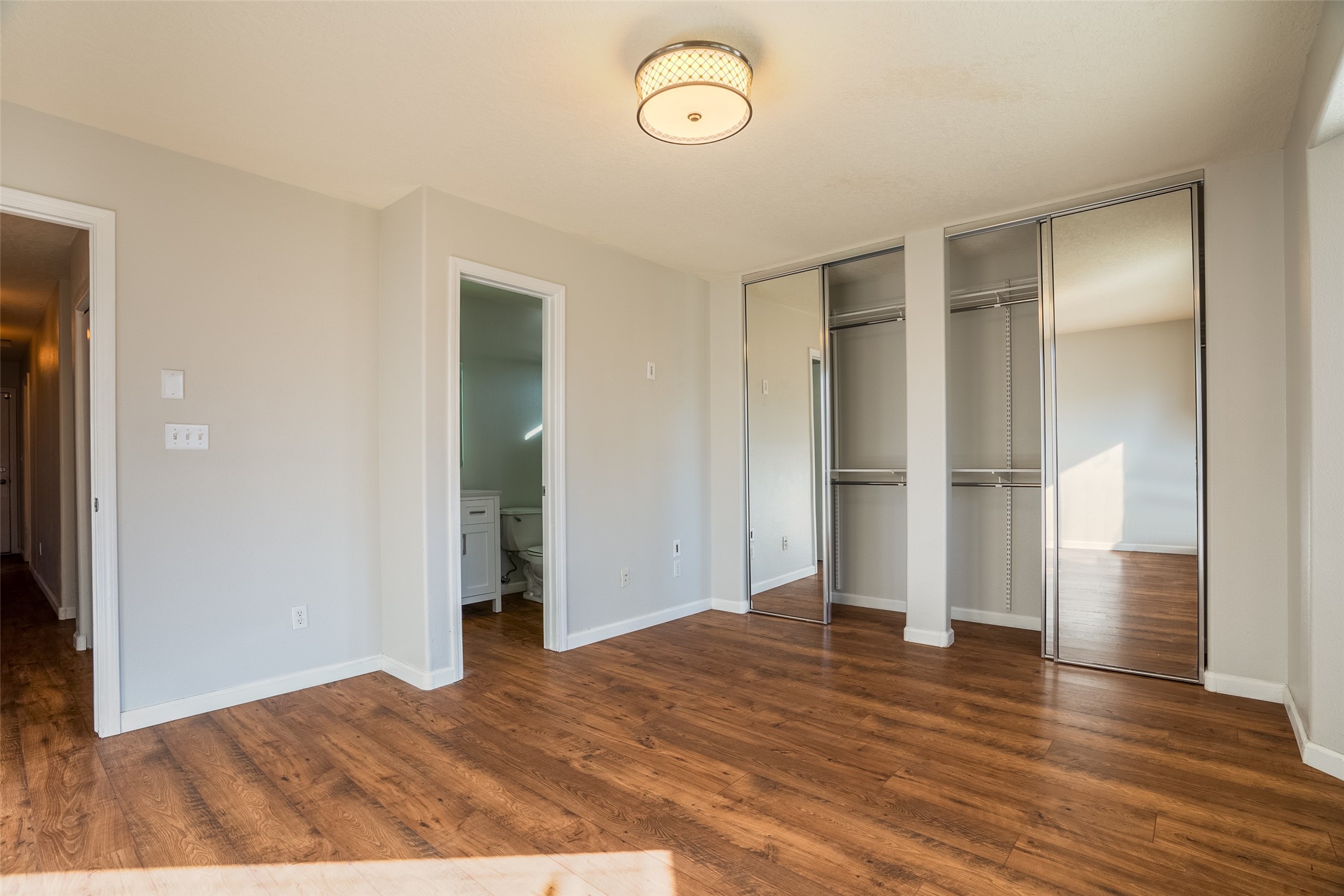 7716 Woodstar Avenue NW