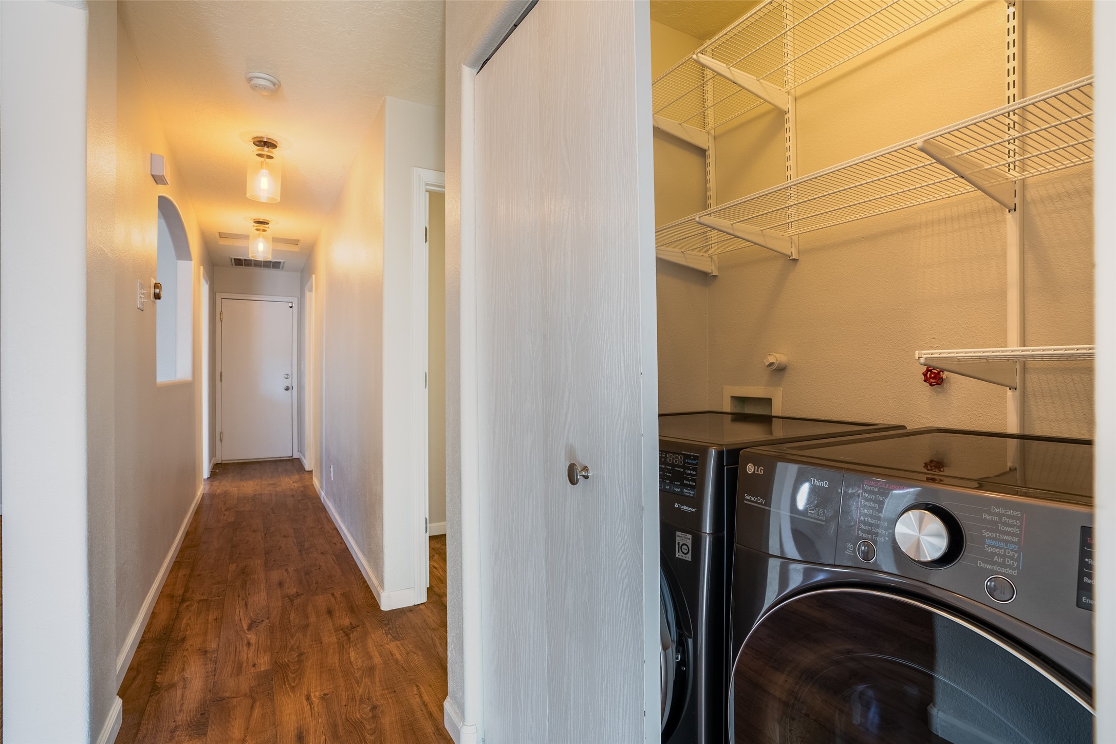 7716 Woodstar Avenue NW