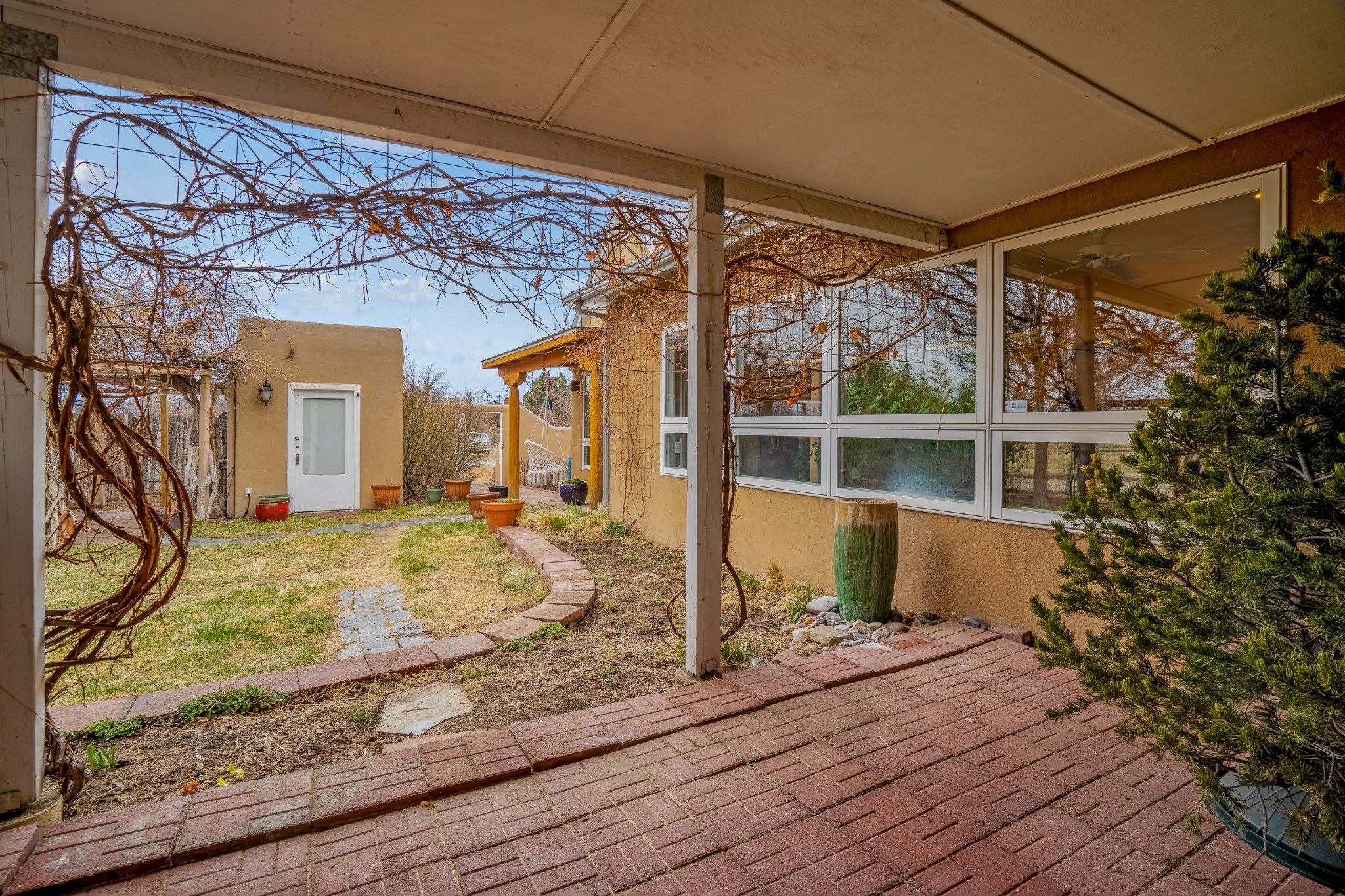 1400 James Thompson Lane
