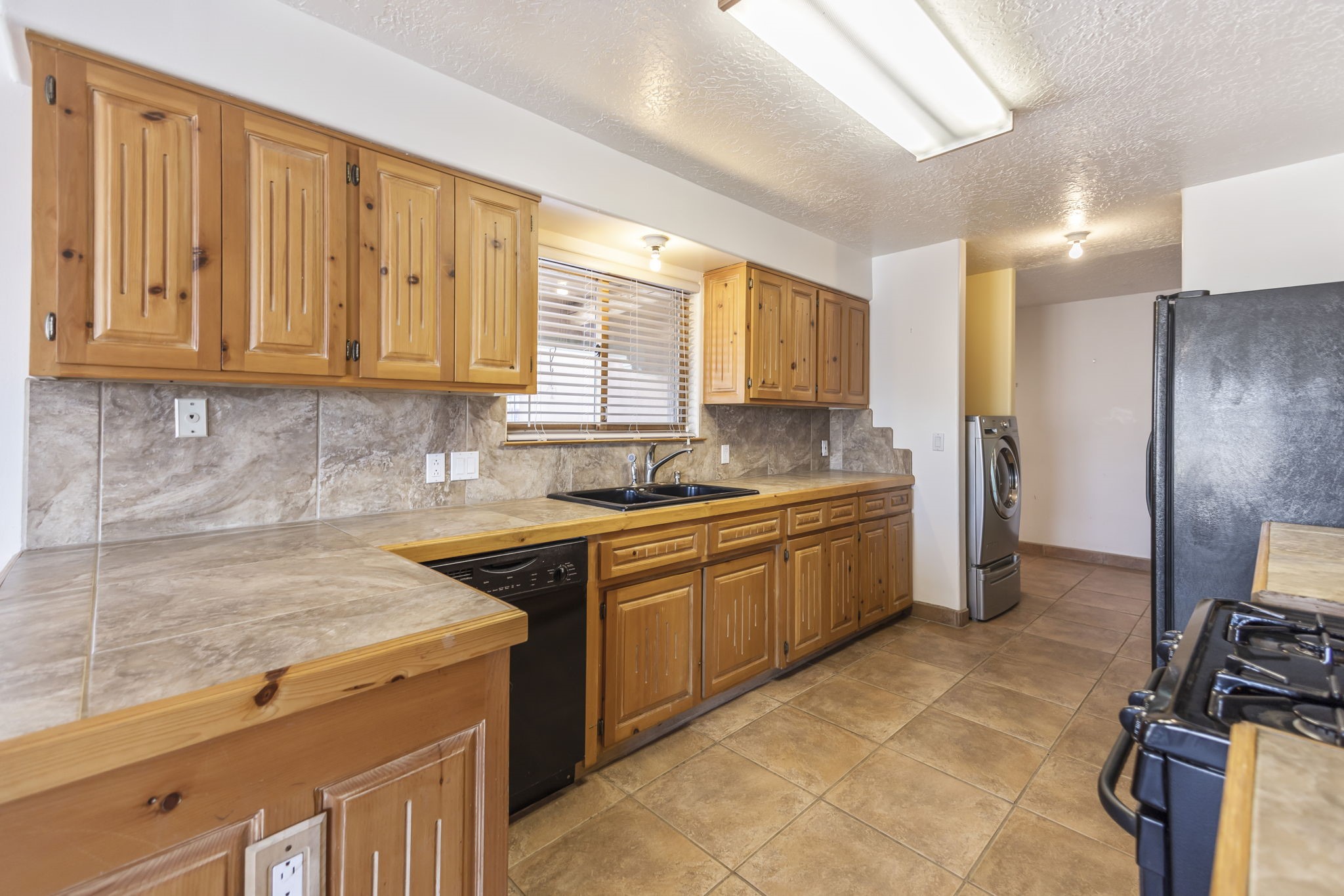 6337 Calle Zanate