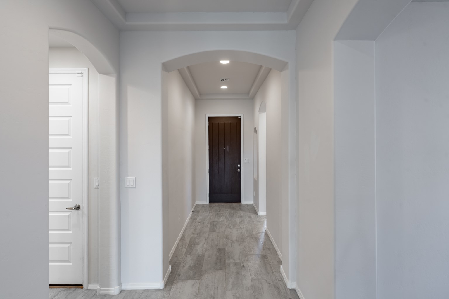 6942 Cleary Loop NE
