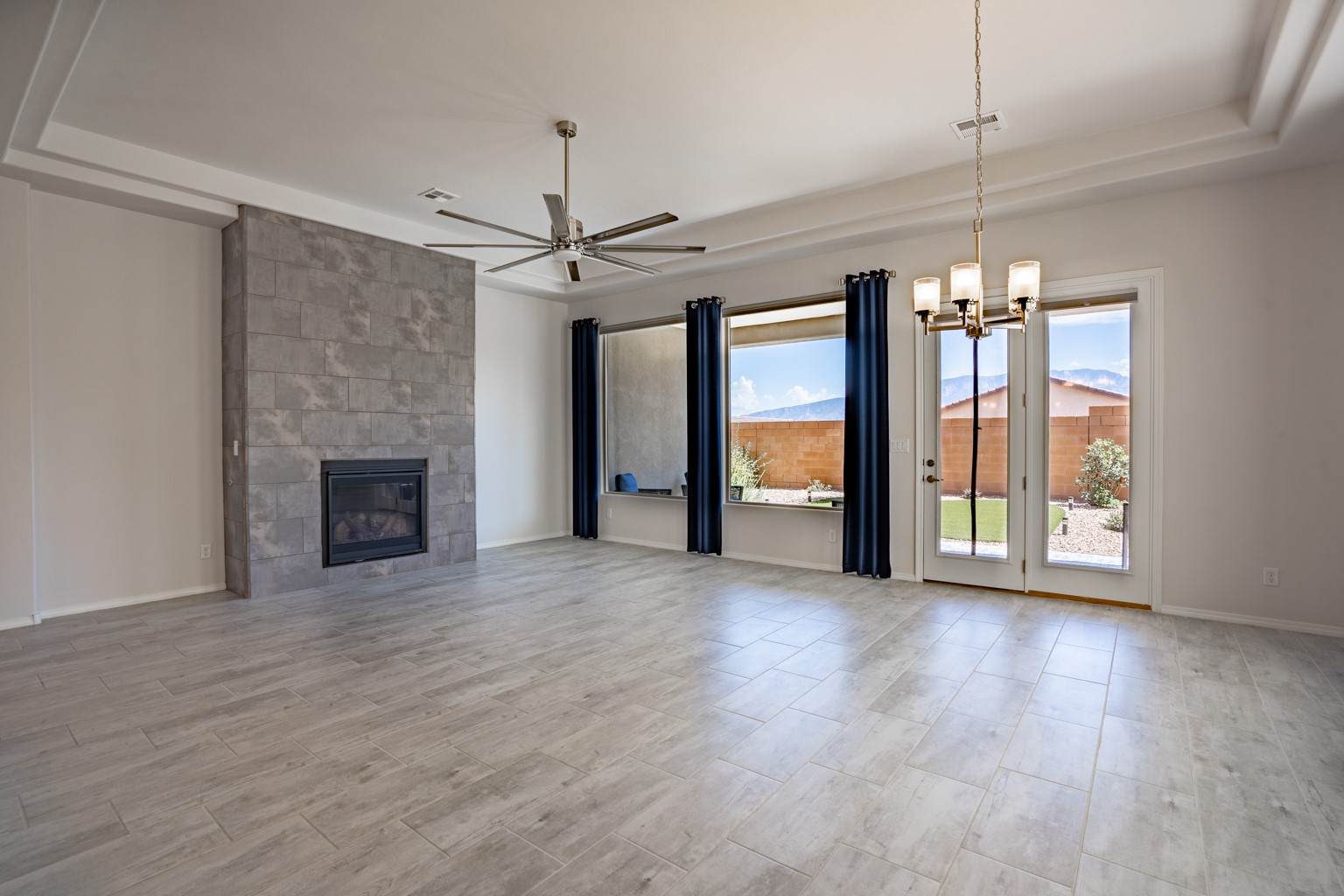 6942 Cleary Loop NE
