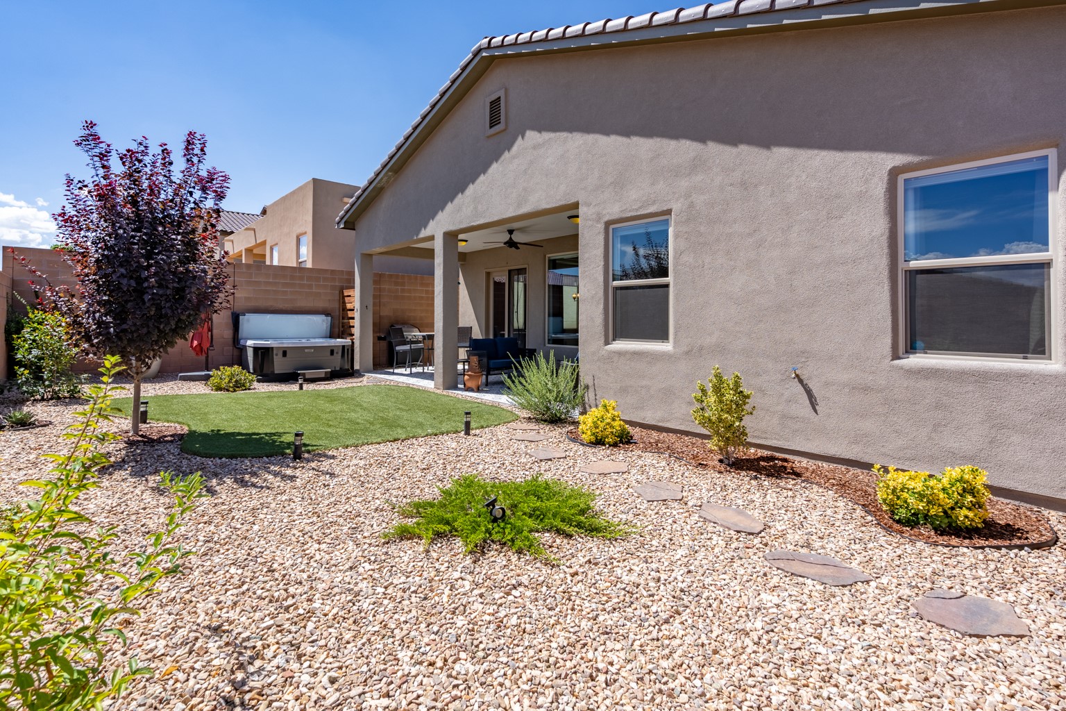 6942 Cleary Loop NE