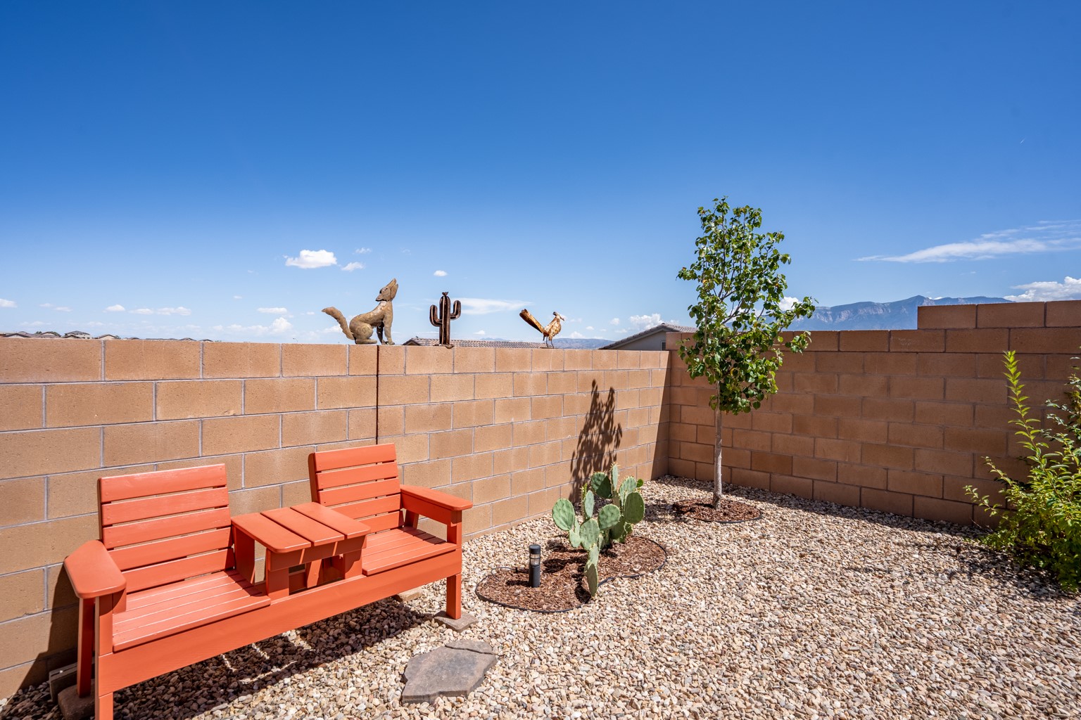 6942 Cleary Loop NE