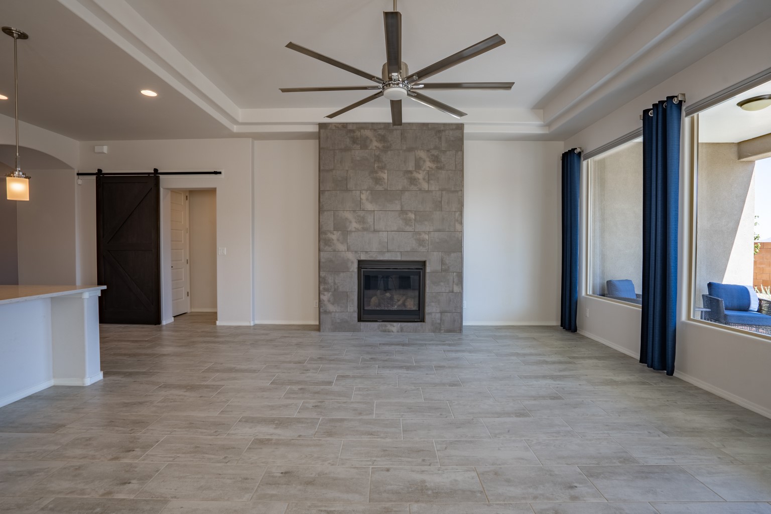 6942 Cleary Loop NE