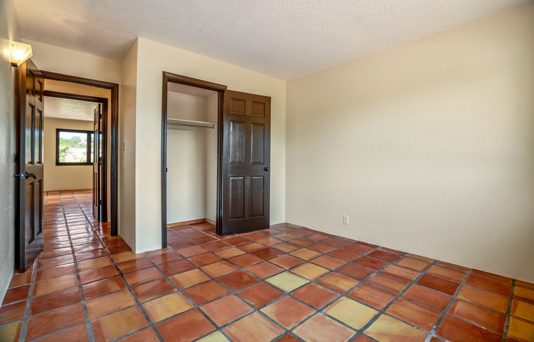 2144 Candelero