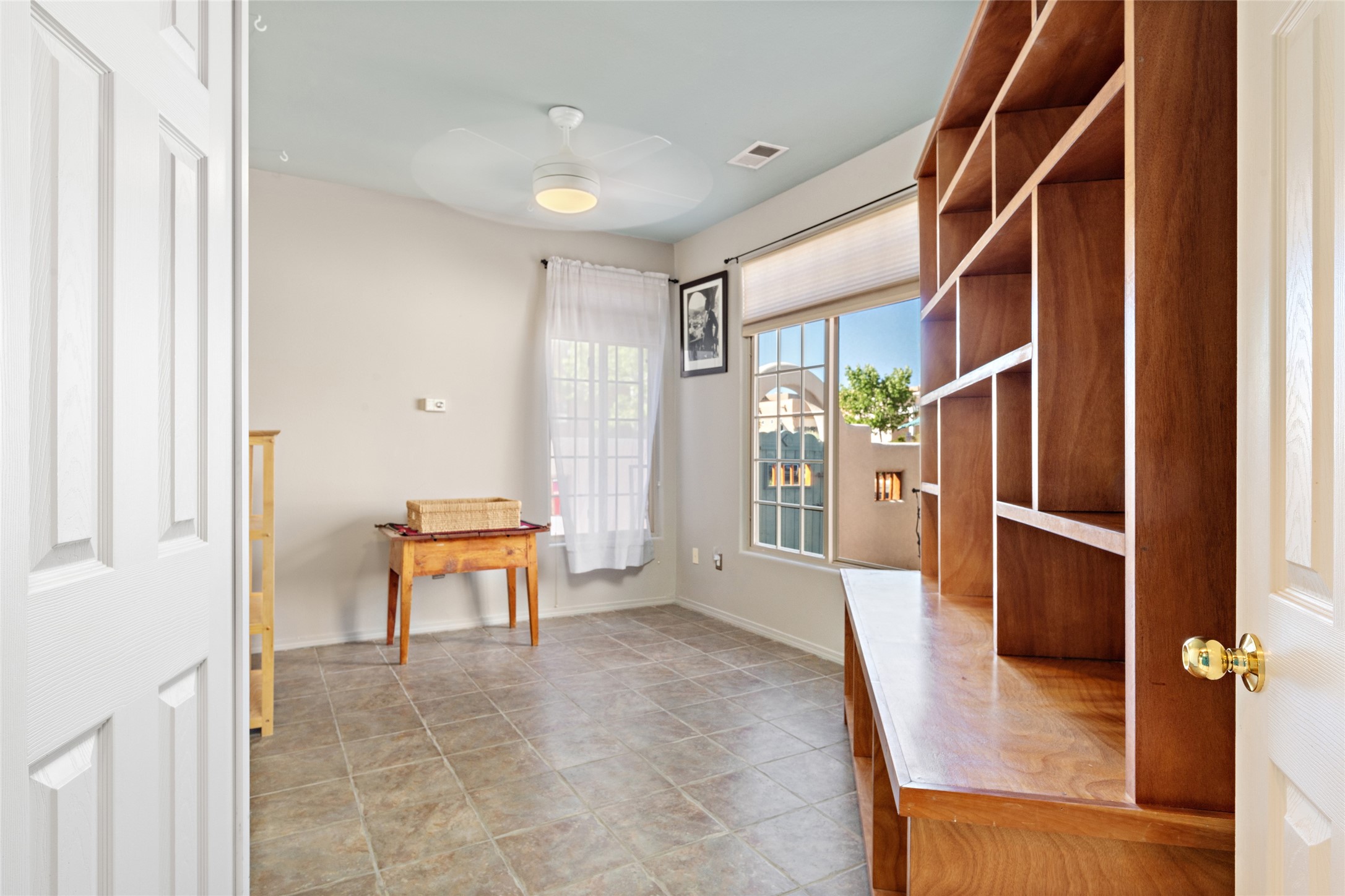 4311 Lost Feather Ln