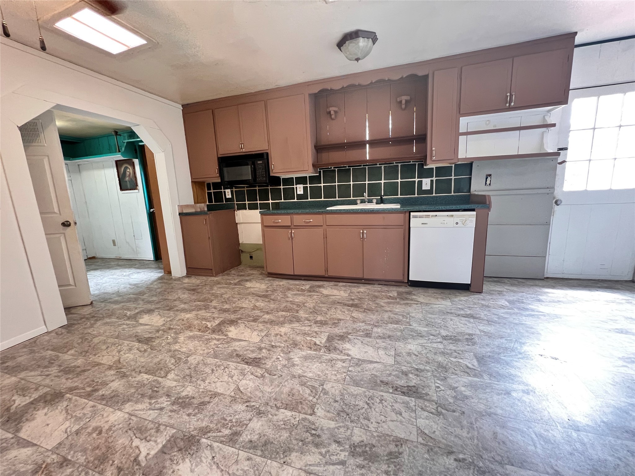 2742 Calle Cedro