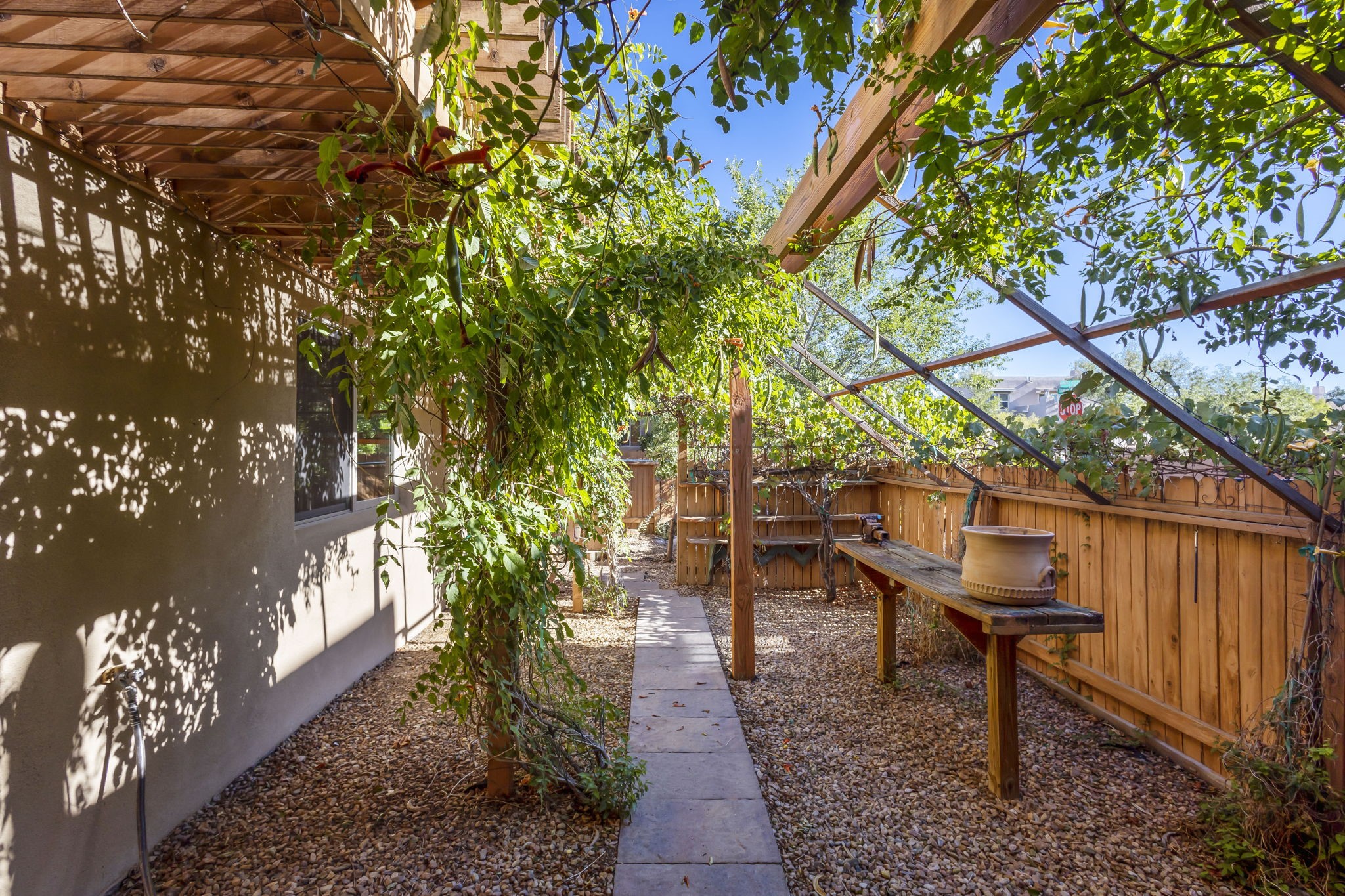 6602 Camino Rojo