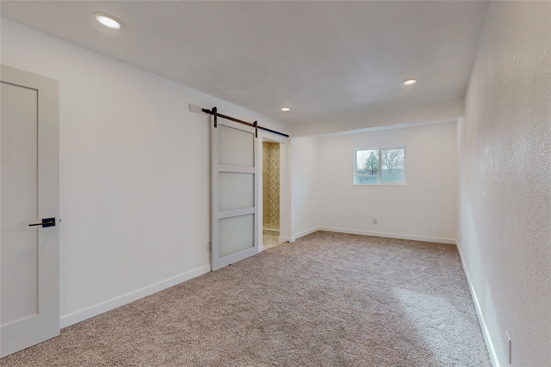 2742 Calle Cedro