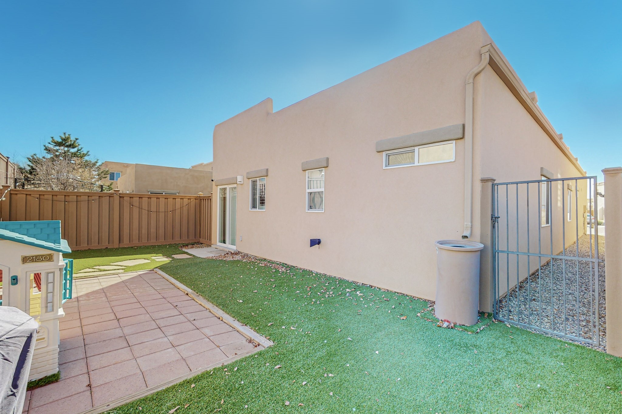 9 Sky Ridge Drive