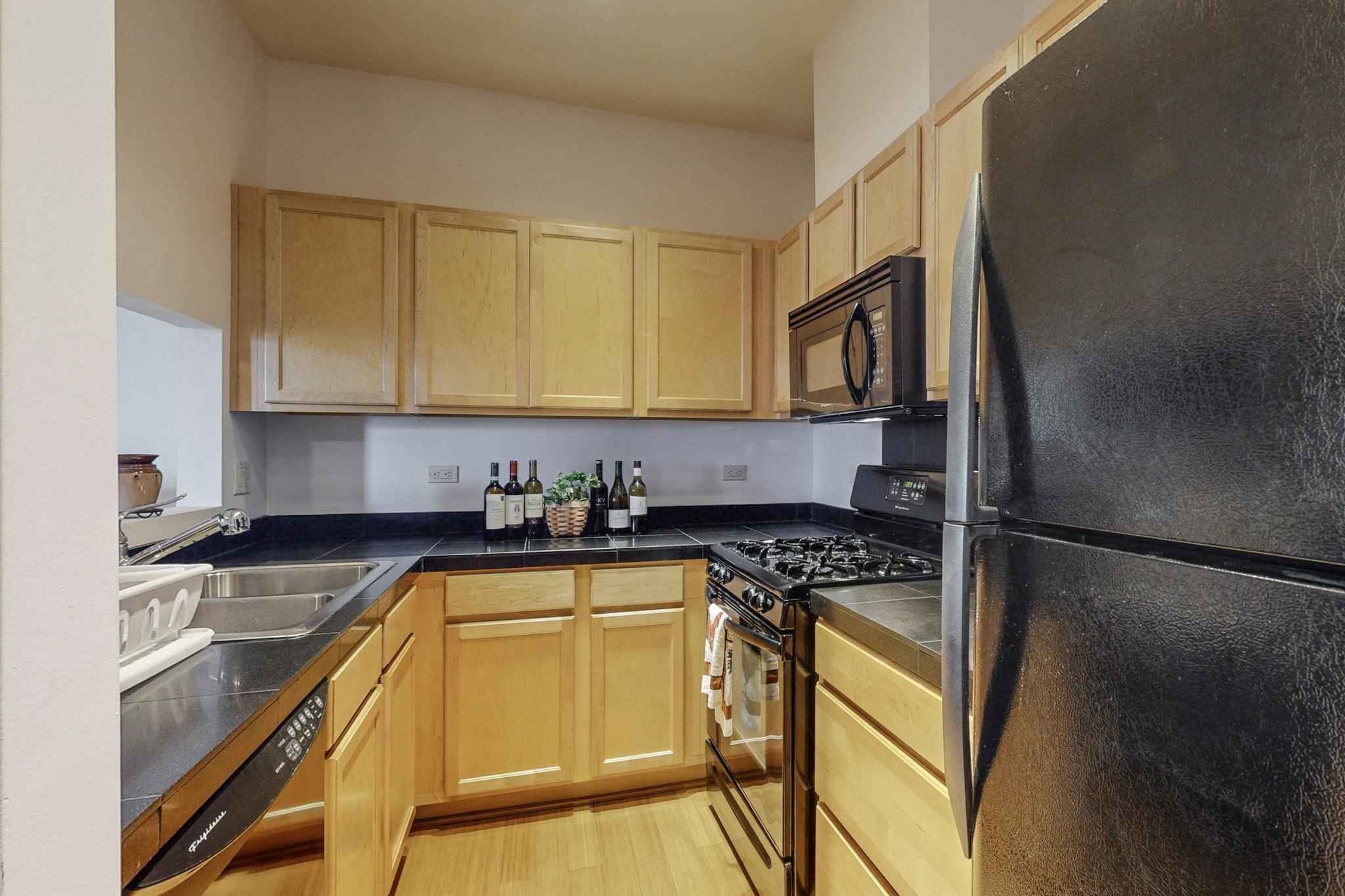 6005 Jaguar Drive 203