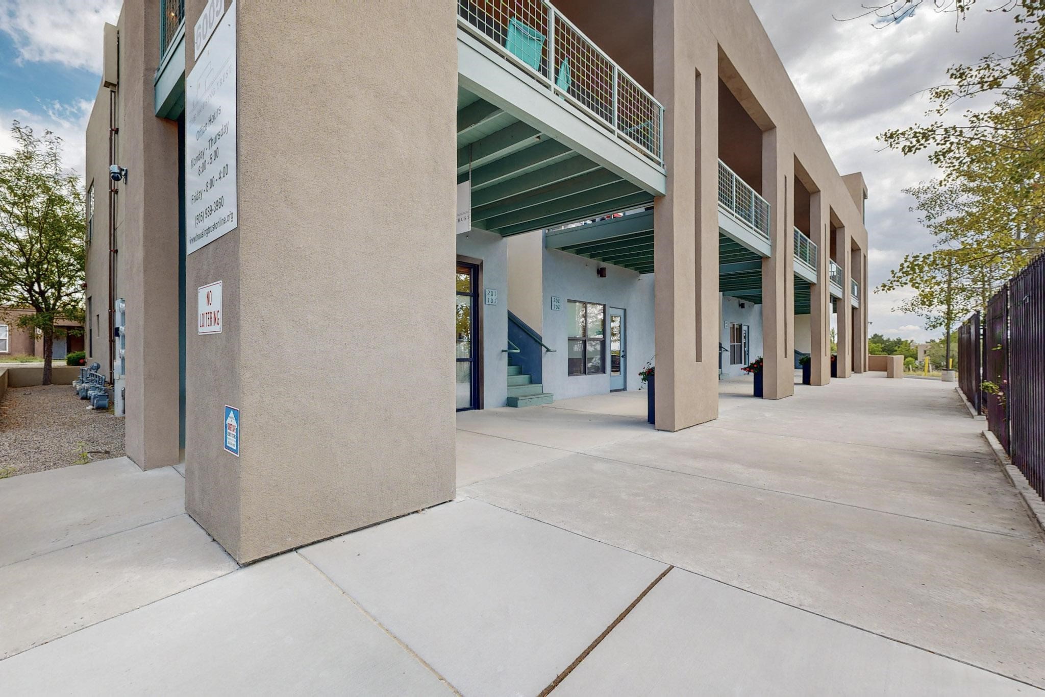 6005 Jaguar Drive 203