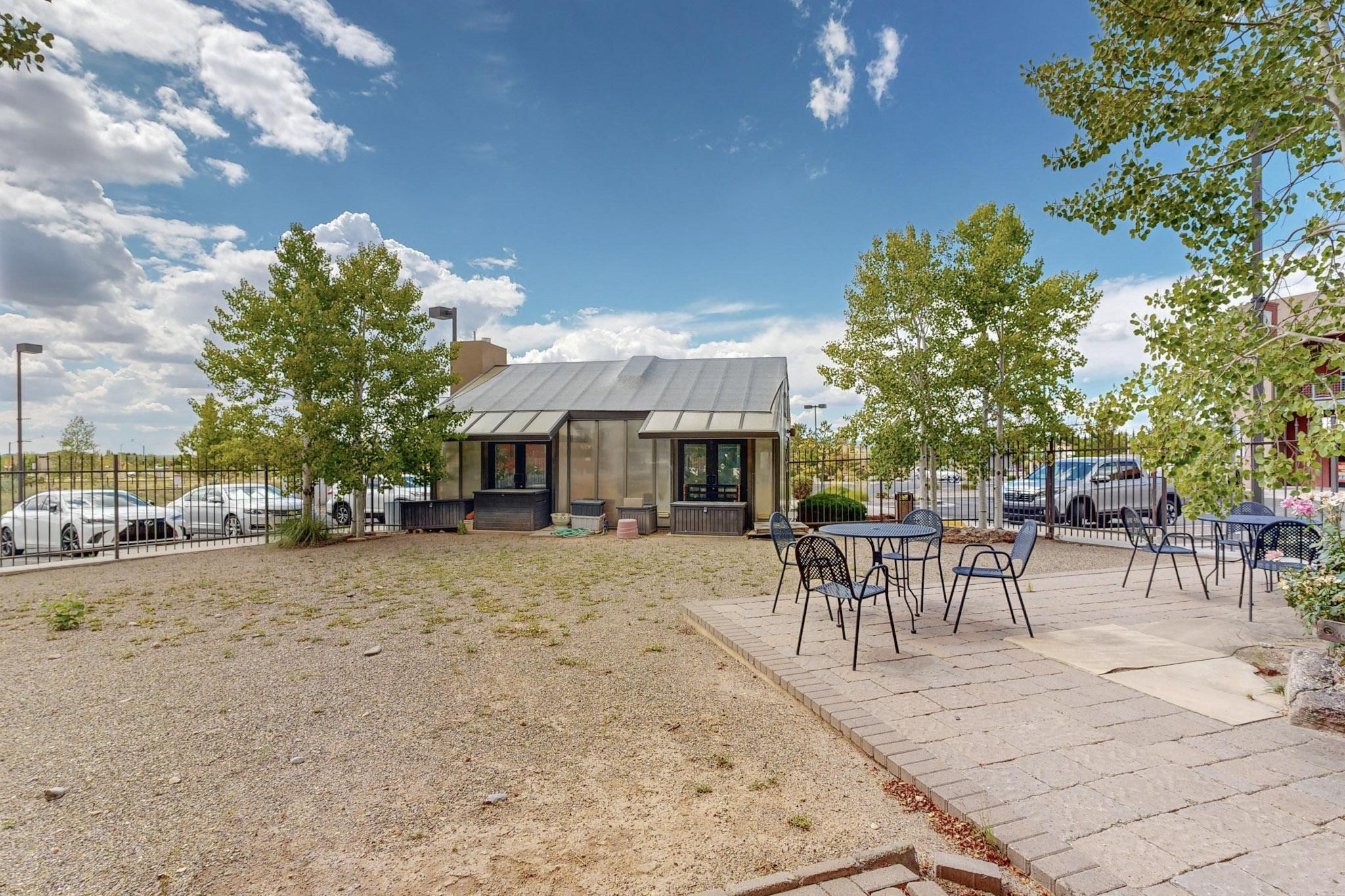 6005 Jaguar Drive 203