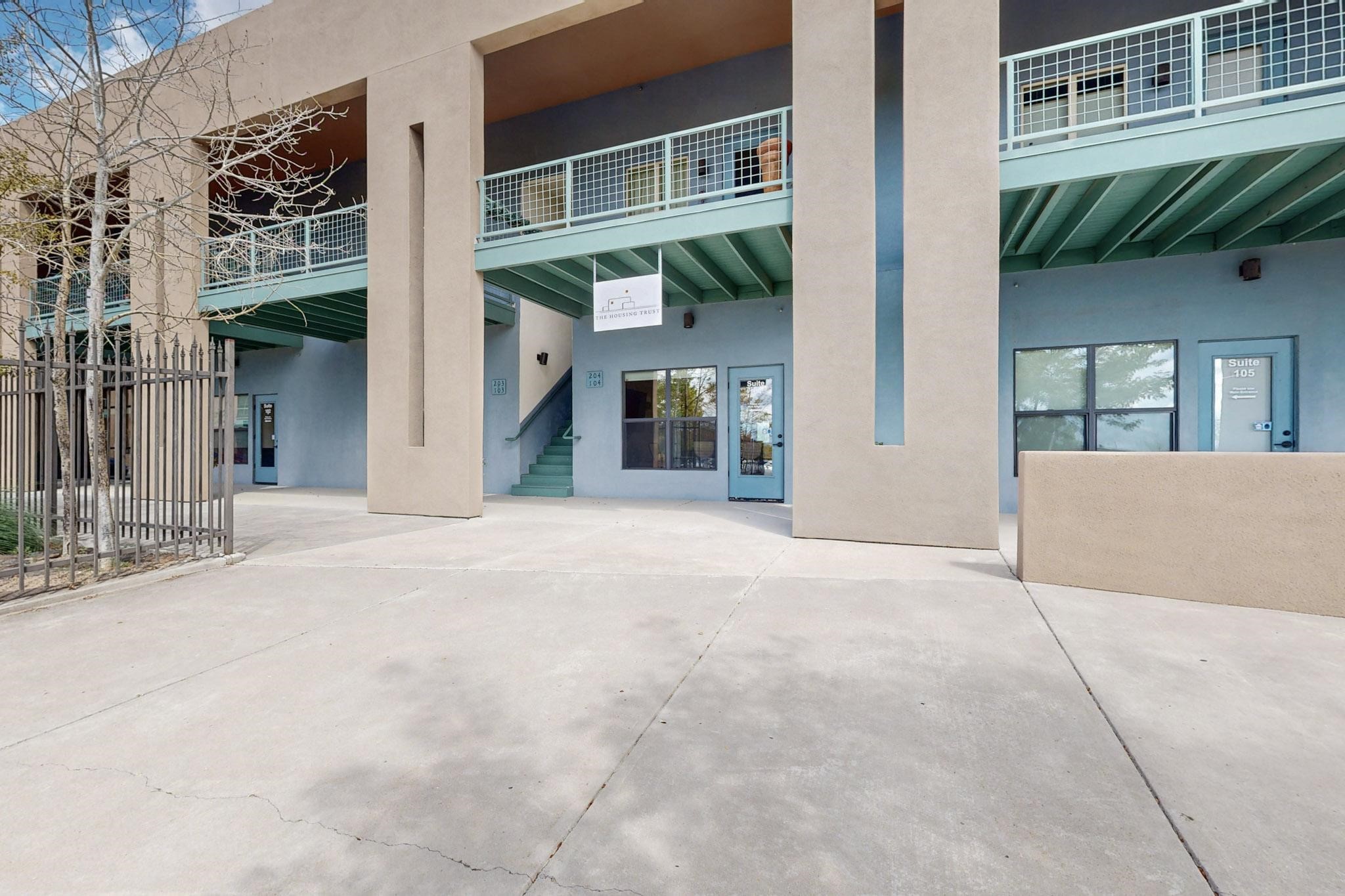 6005 Jaguar Drive 203