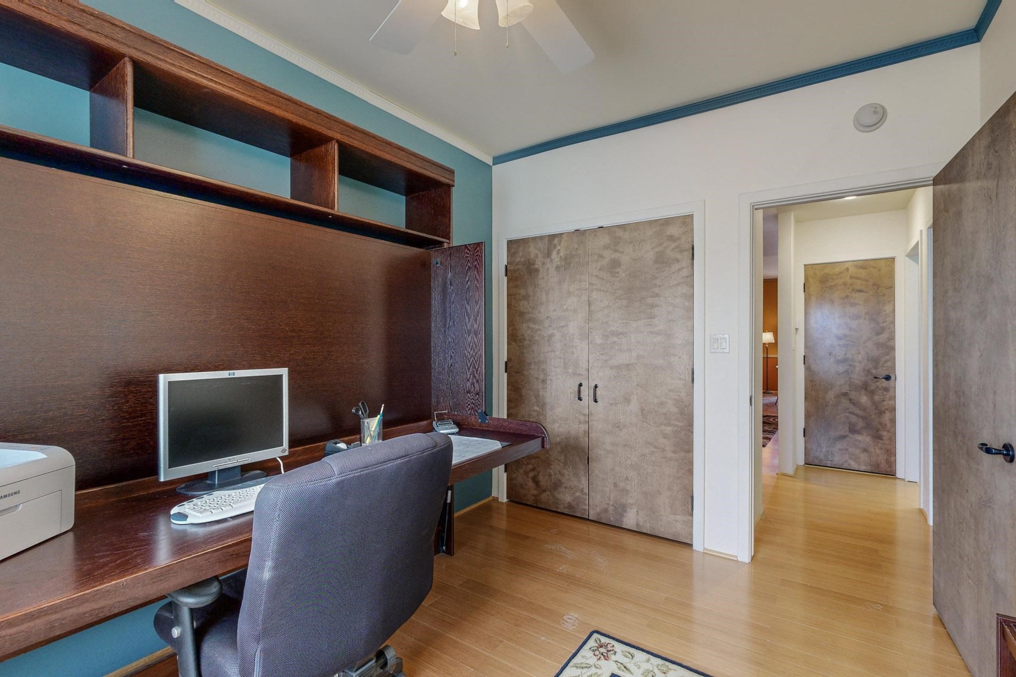 6005 Jaguar Drive 203