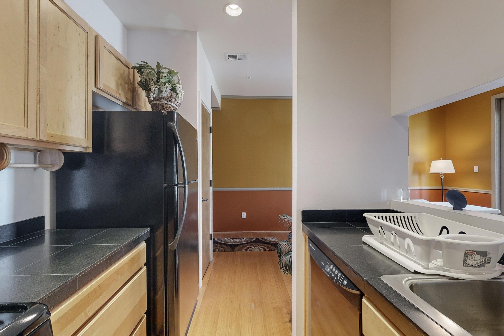 6005 Jaguar Drive 203