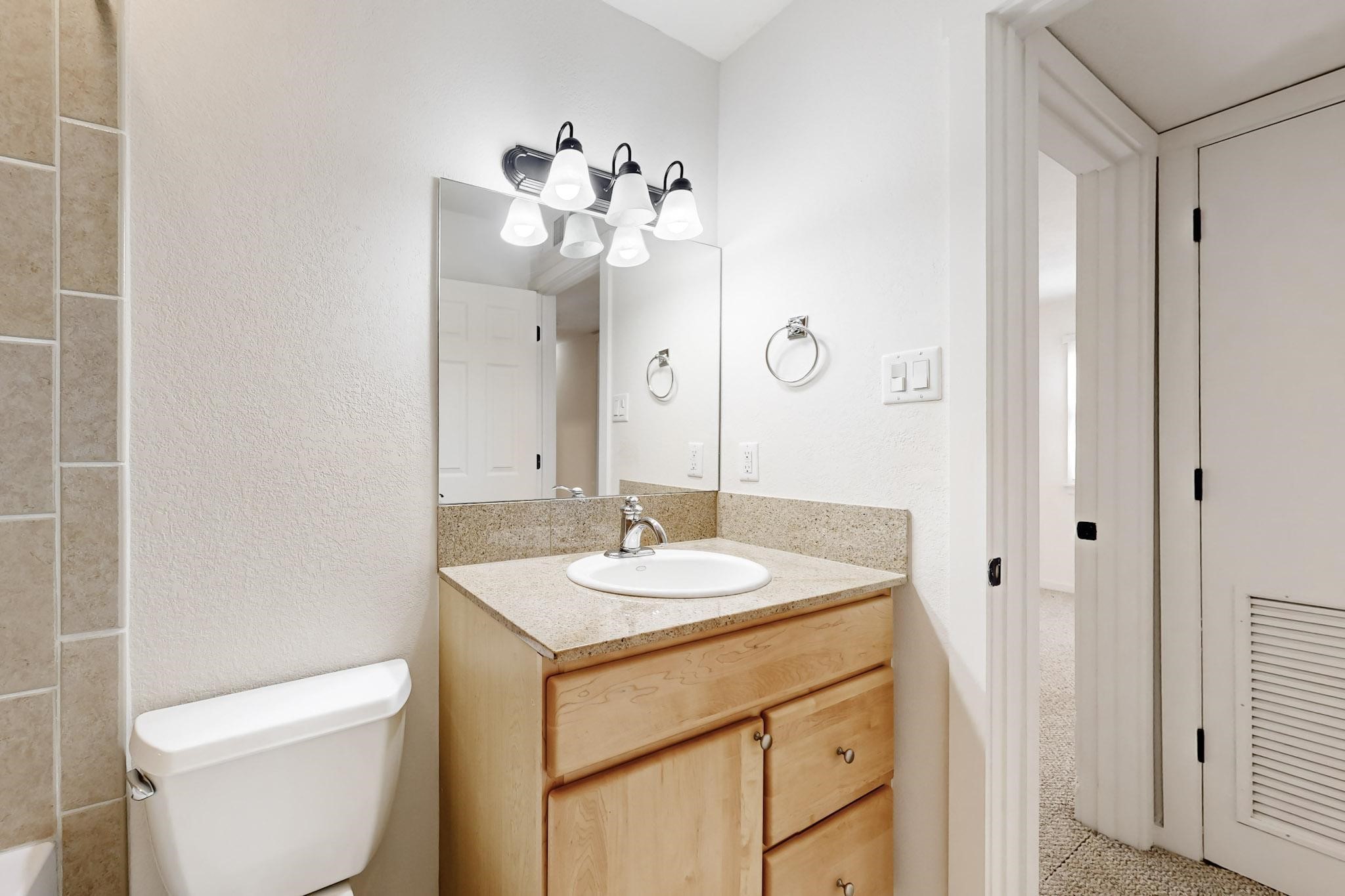 601 W San Mateo Road 142