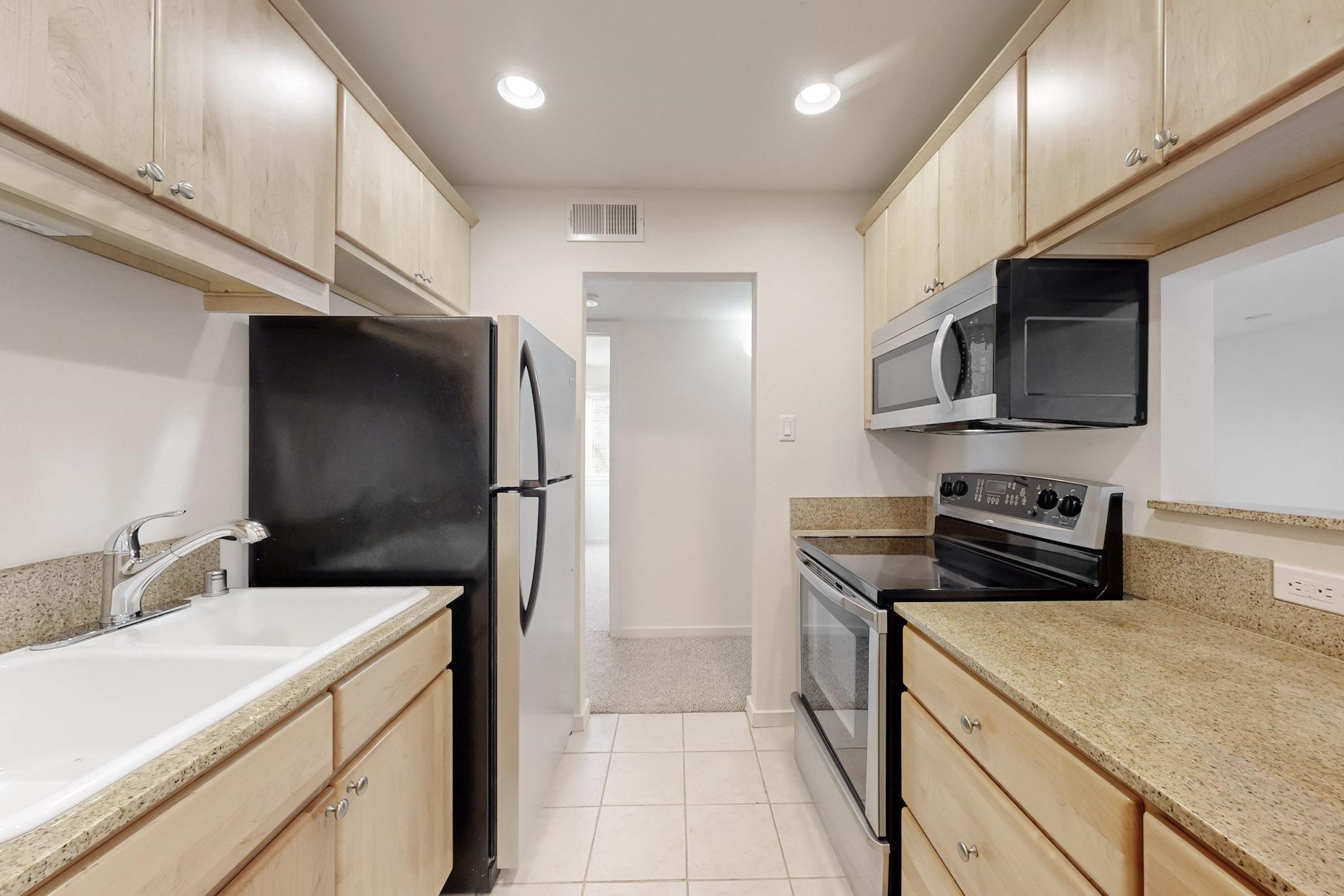 601 W San Mateo Road 142