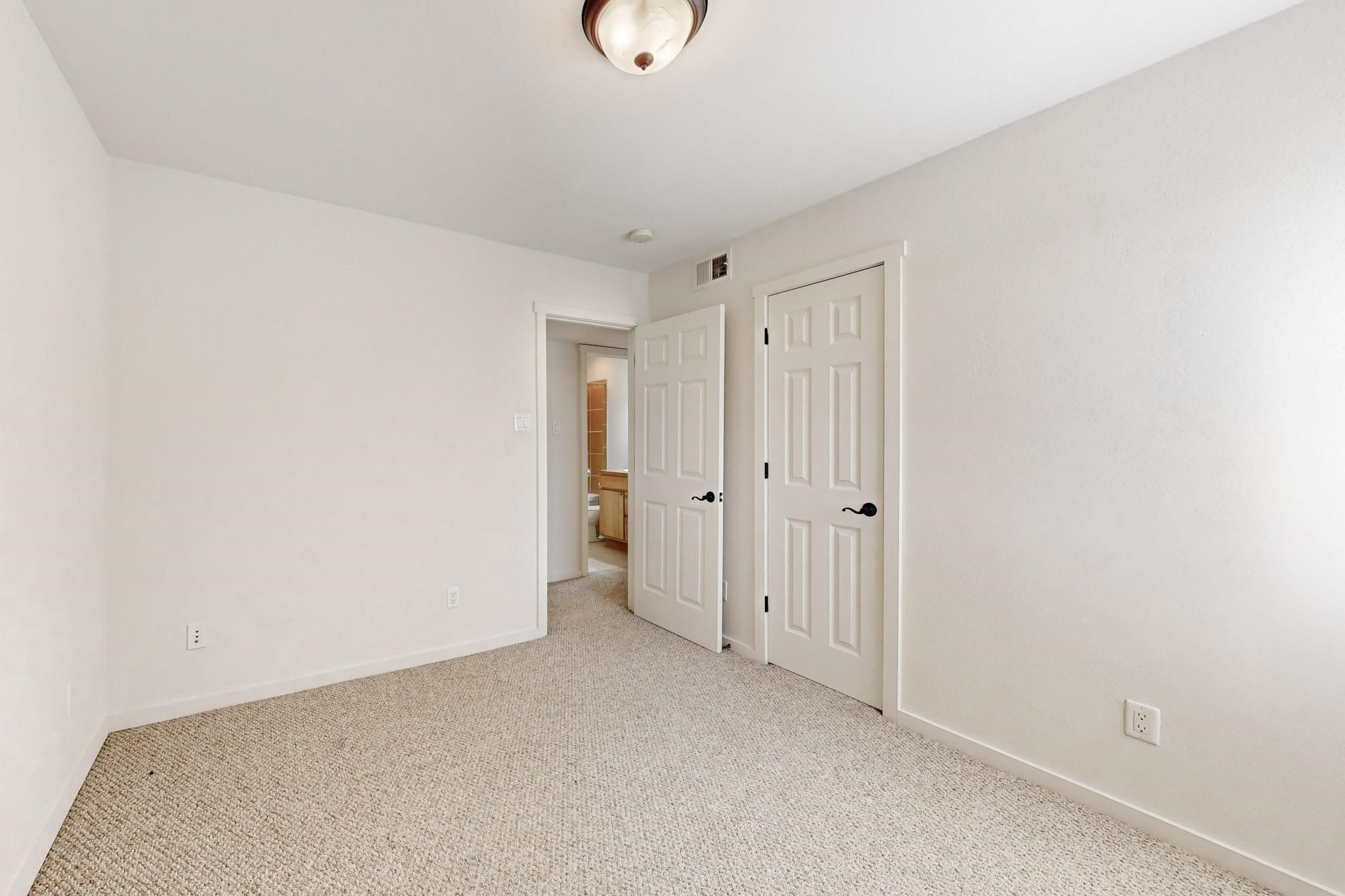 601 W San Mateo Road 142