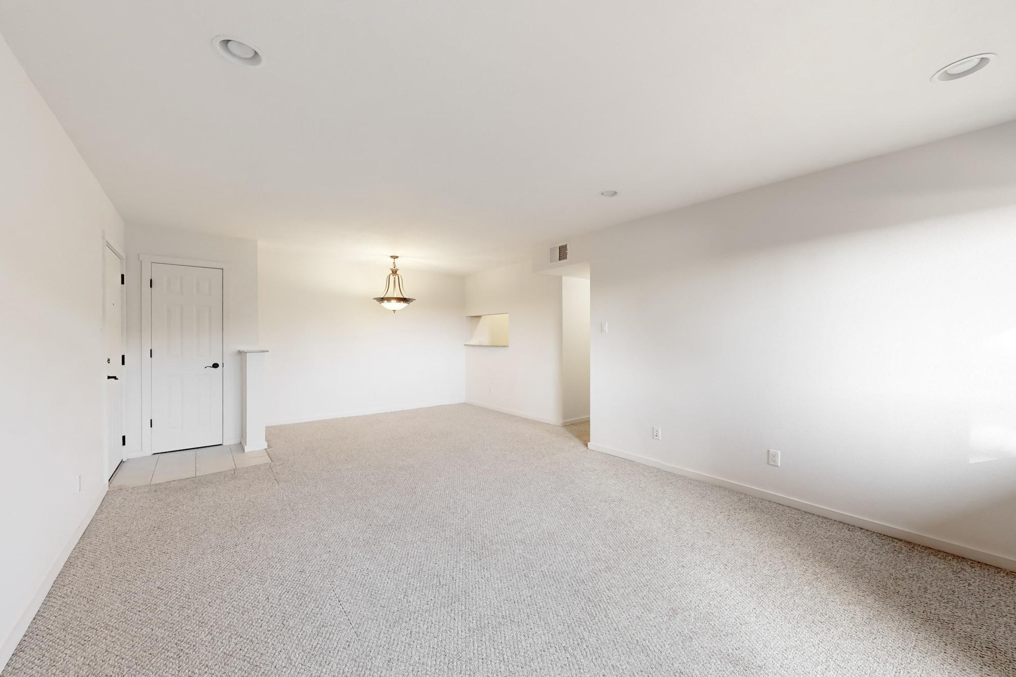 601 W San Mateo Road 142