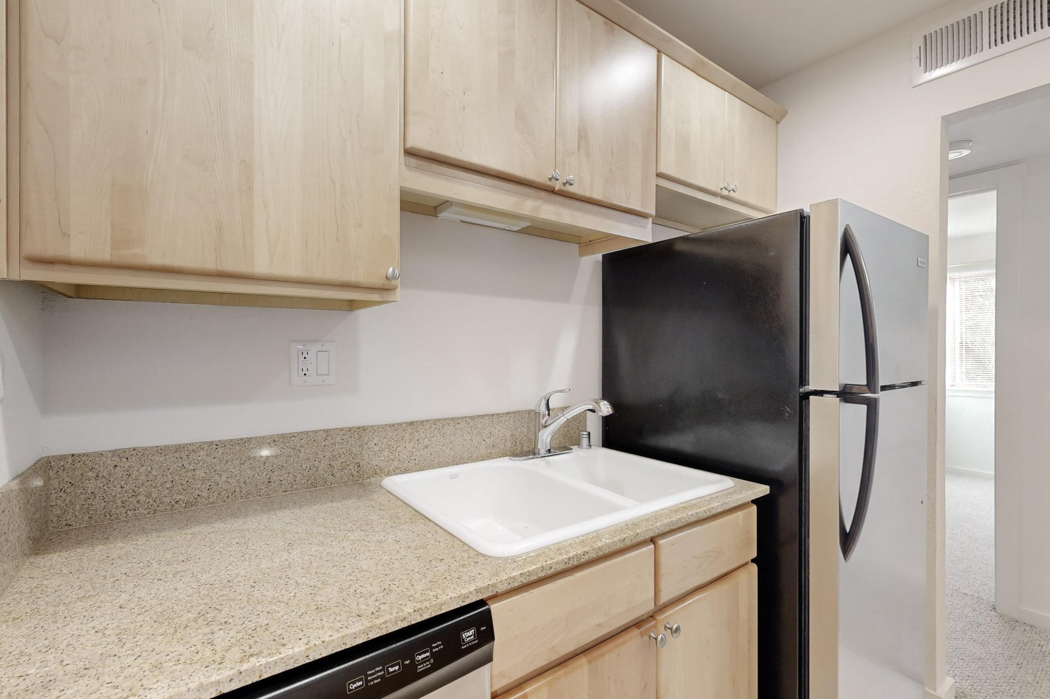 601 W San Mateo Road 142