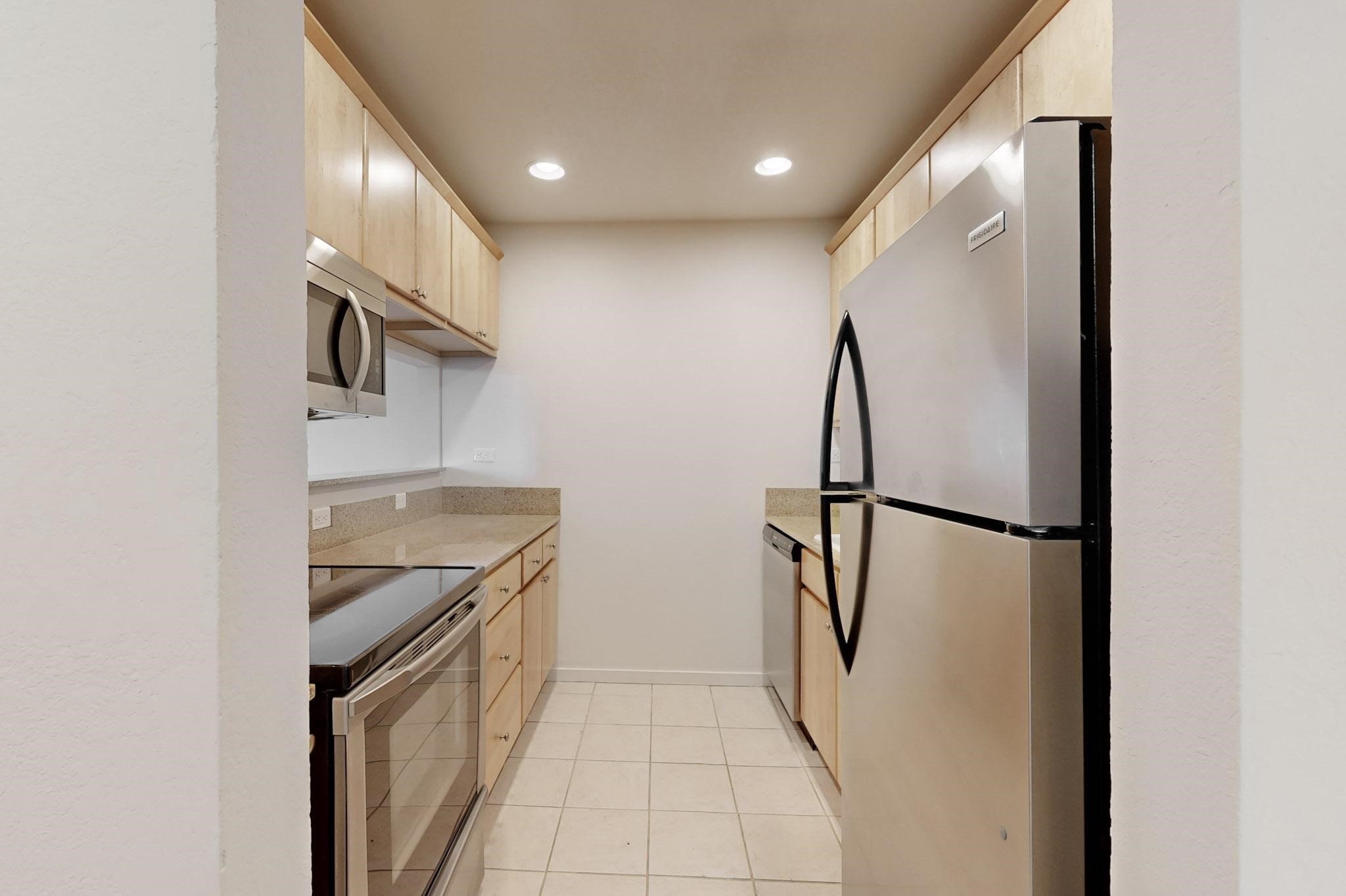 601 W San Mateo Road 142