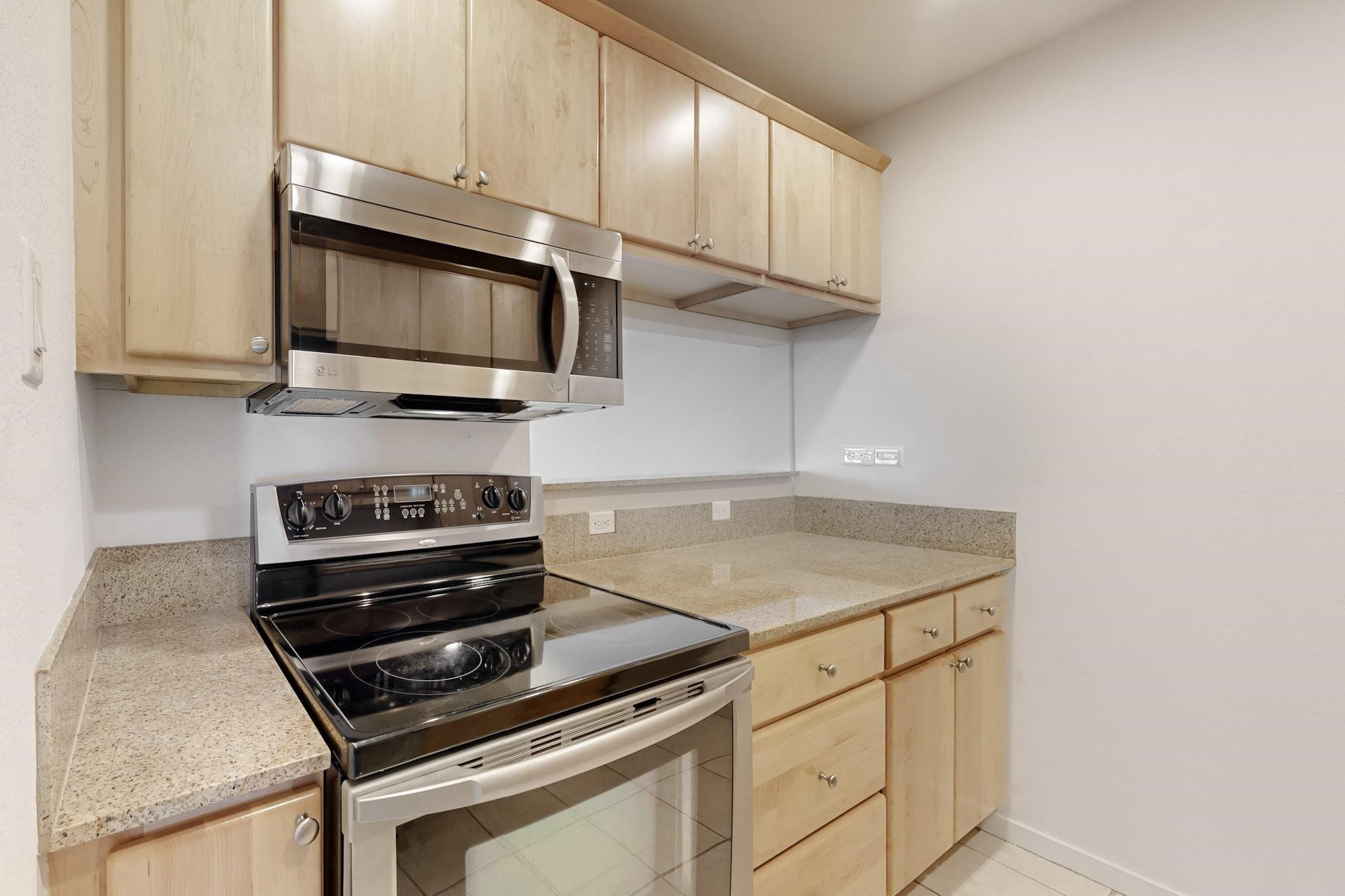 601 W San Mateo Road 142