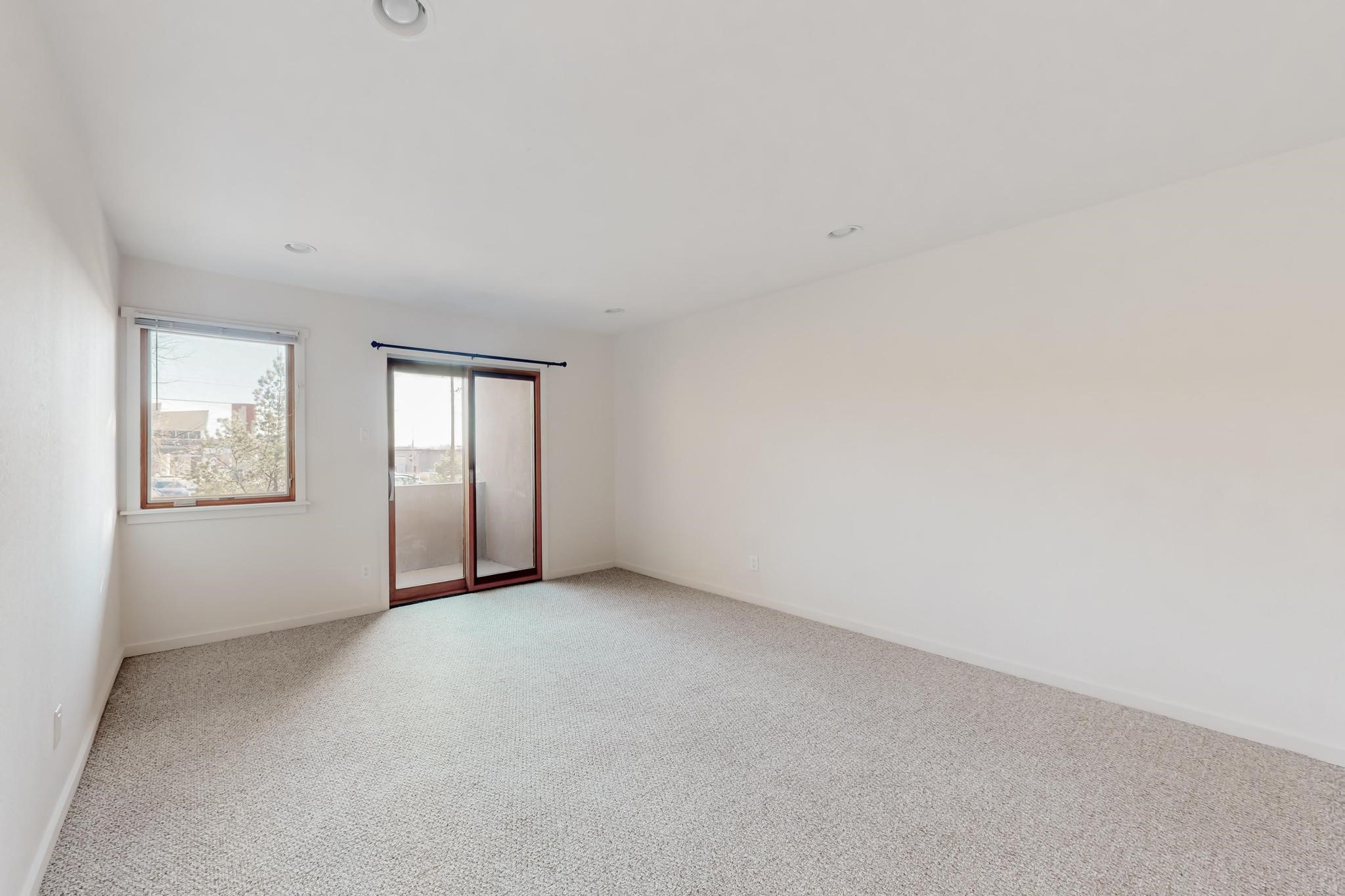 601 W San Mateo Road 142