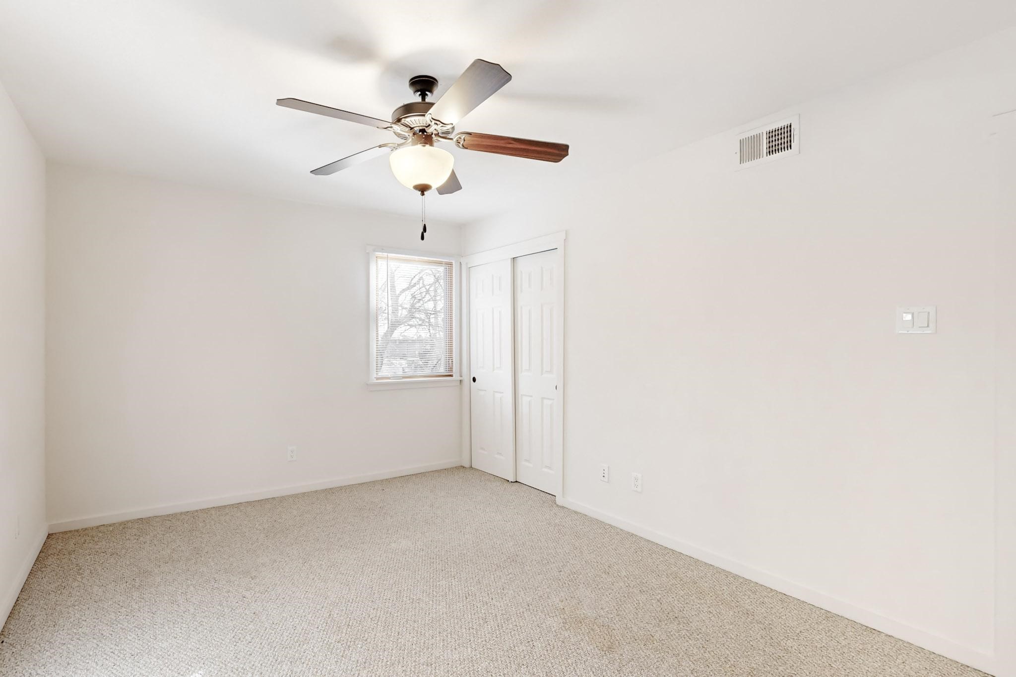 601 W San Mateo Road 142