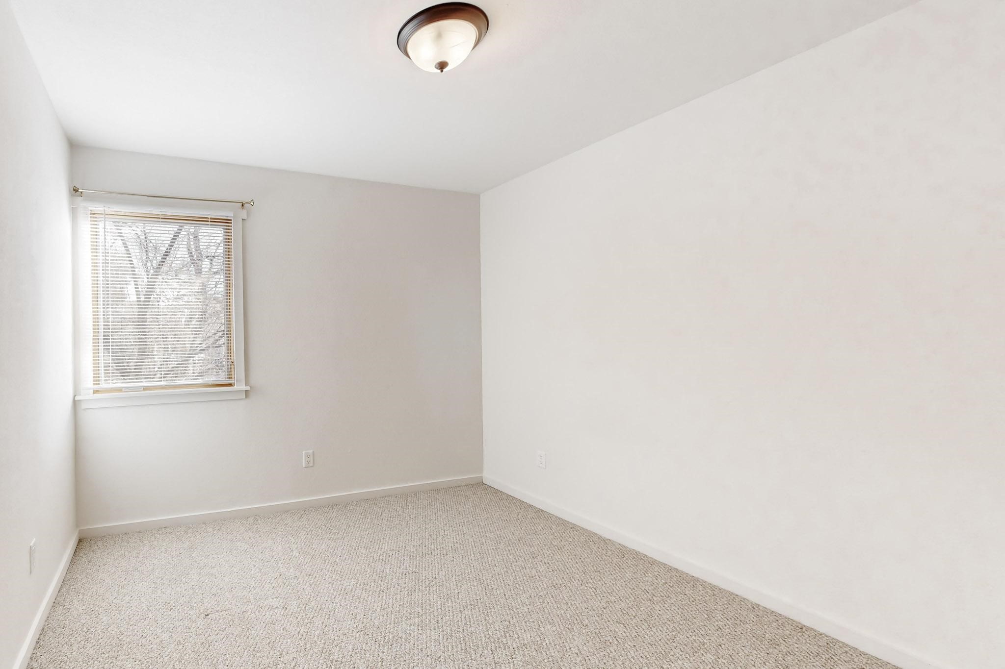 601 W San Mateo Road 142