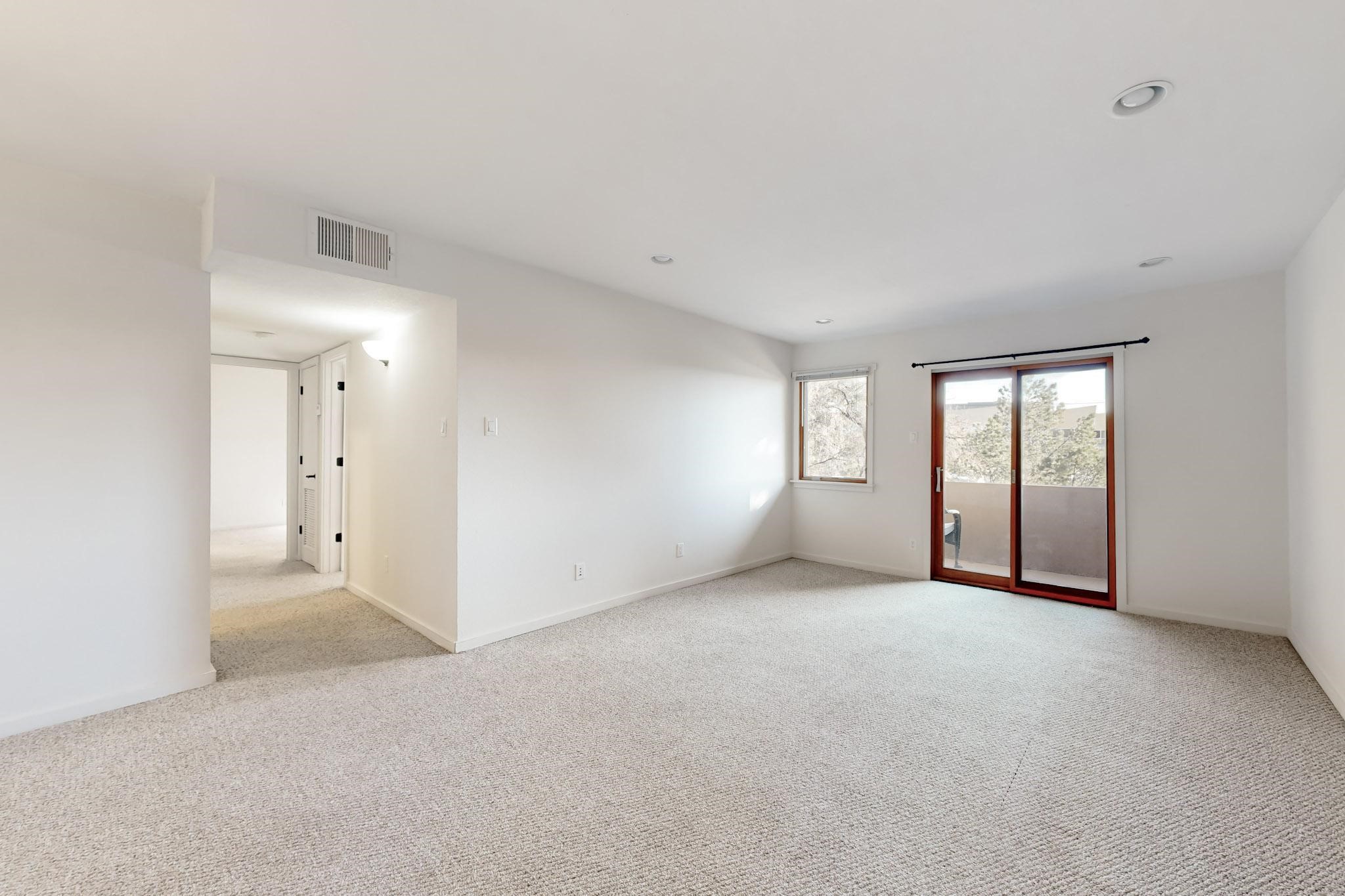 601 W San Mateo Road 142