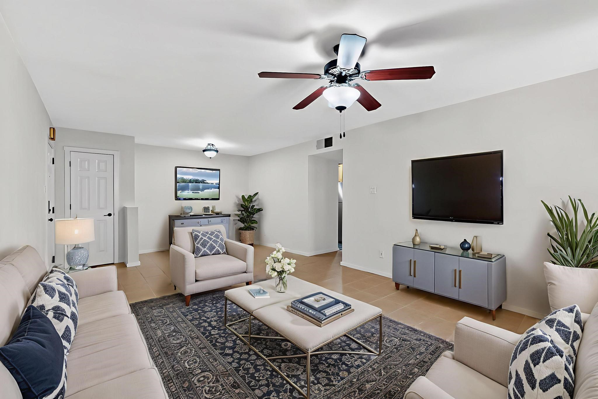 601 San Mateo 10