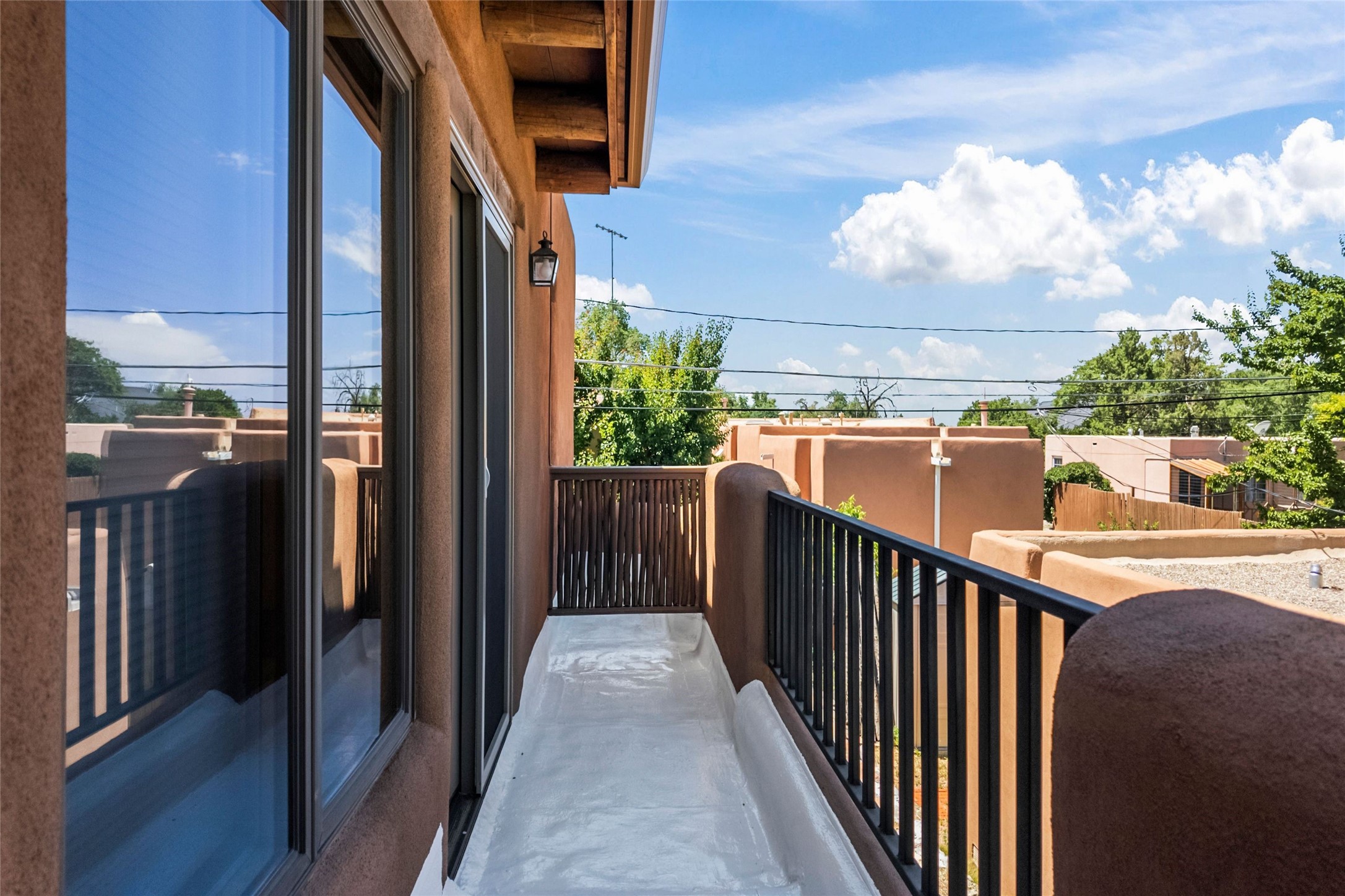 134 W Houghton Street D