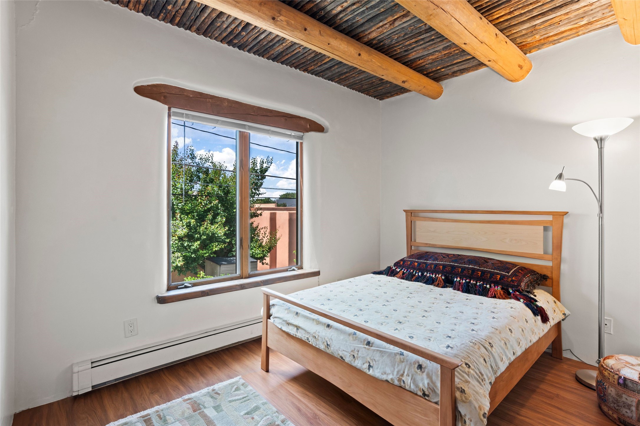 134 W Houghton Street D